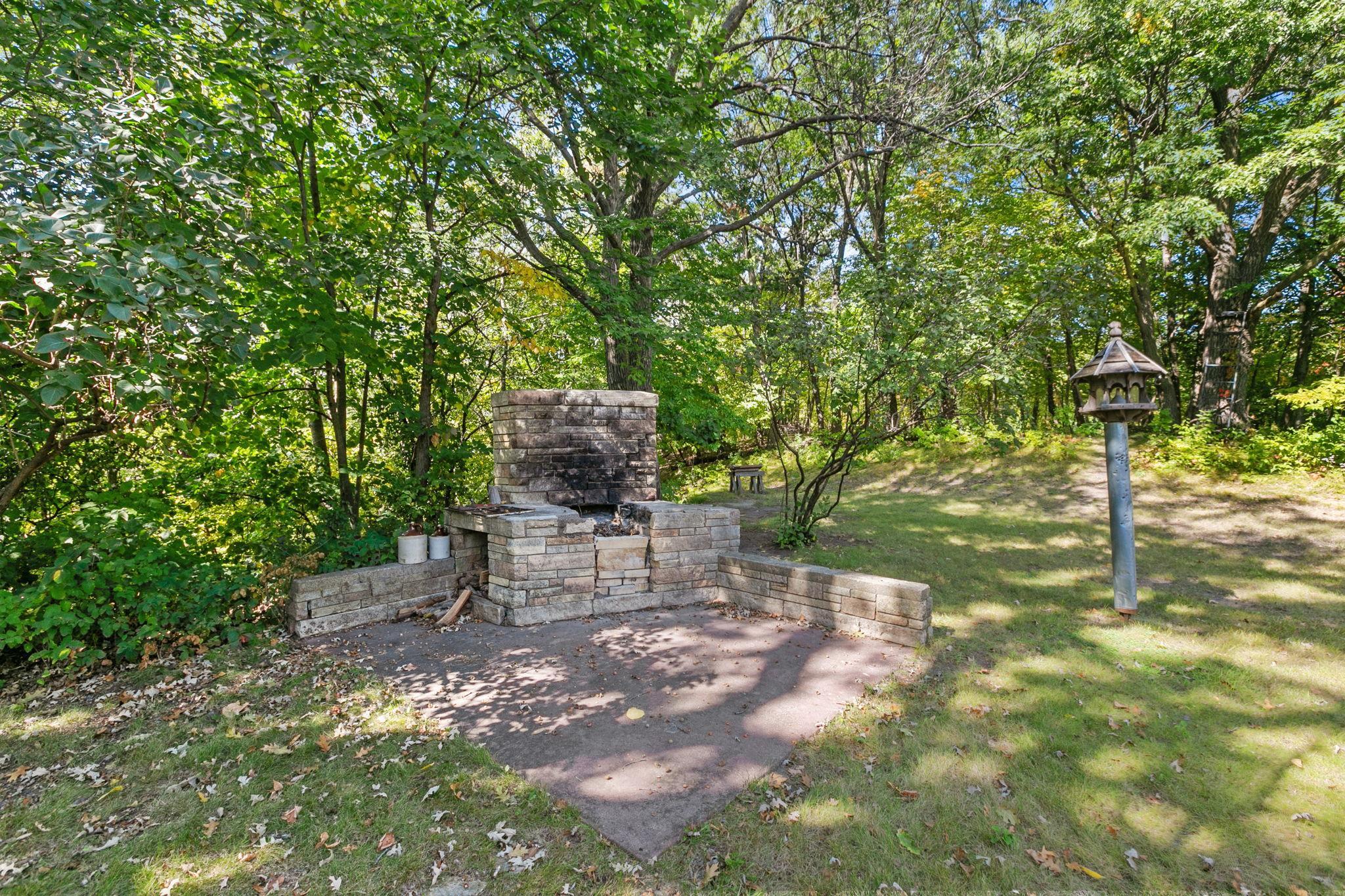 157 W Glencrest Drive