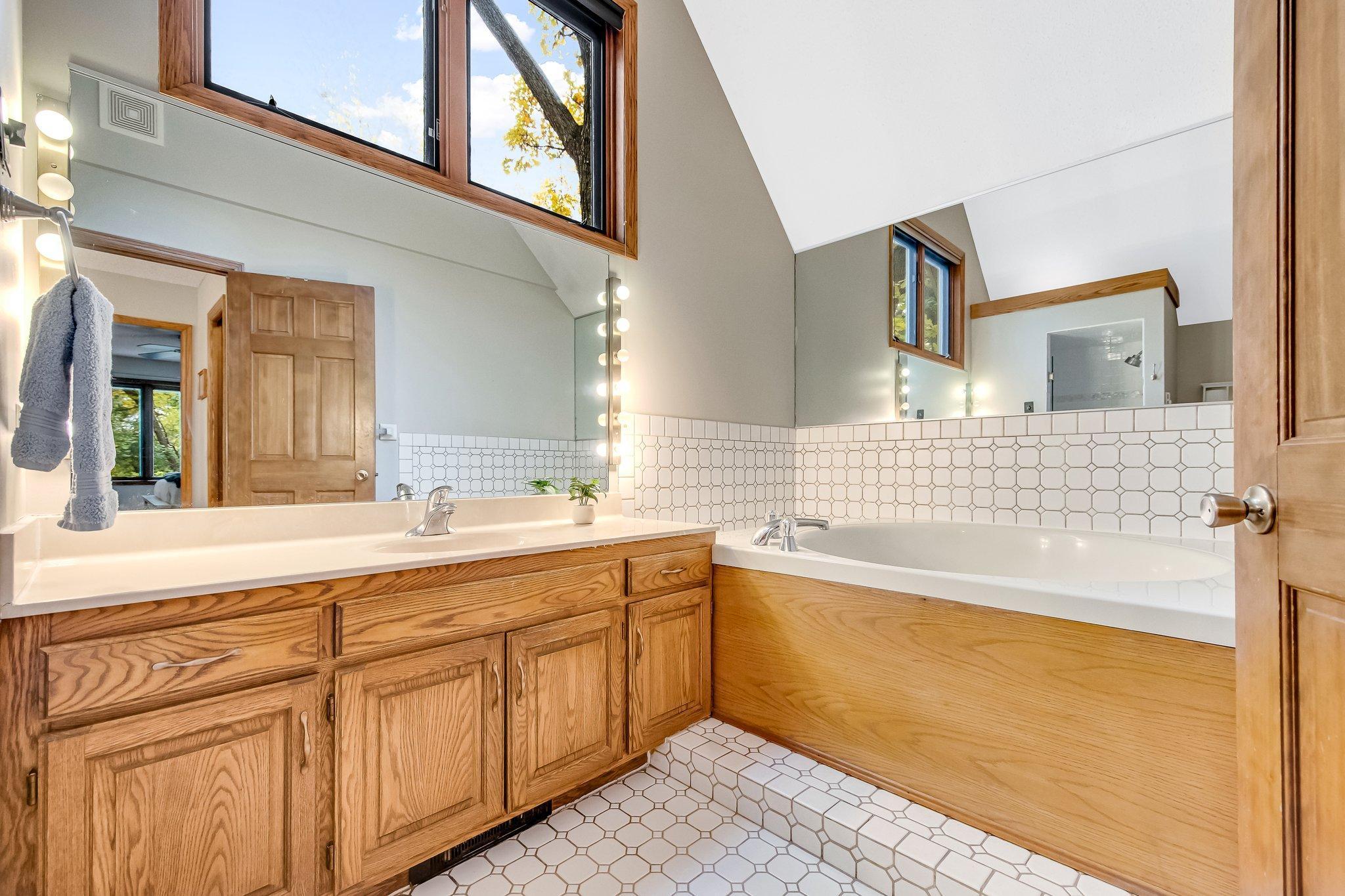 8085 134th Street W