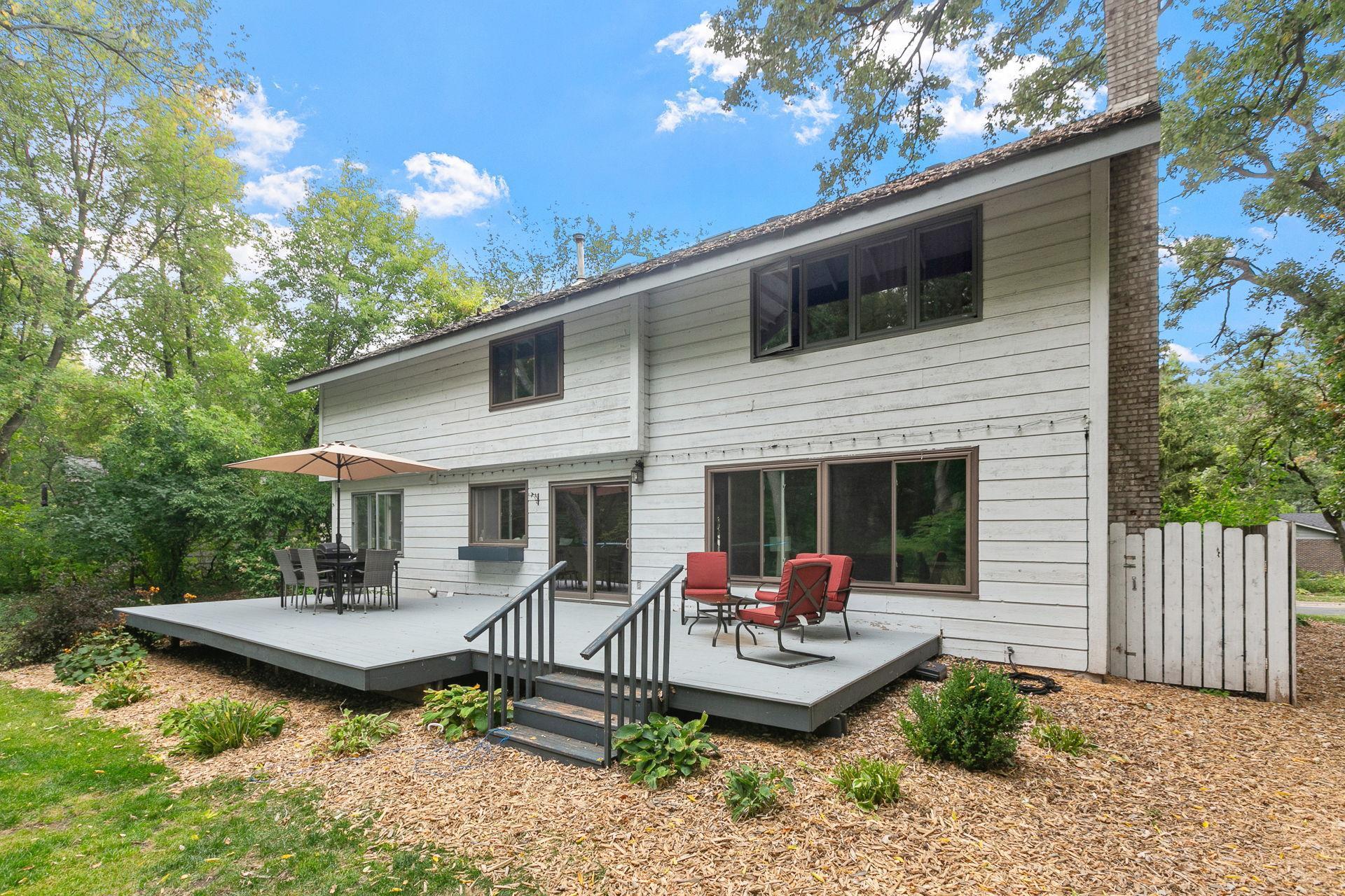 709 Thoreau Drive