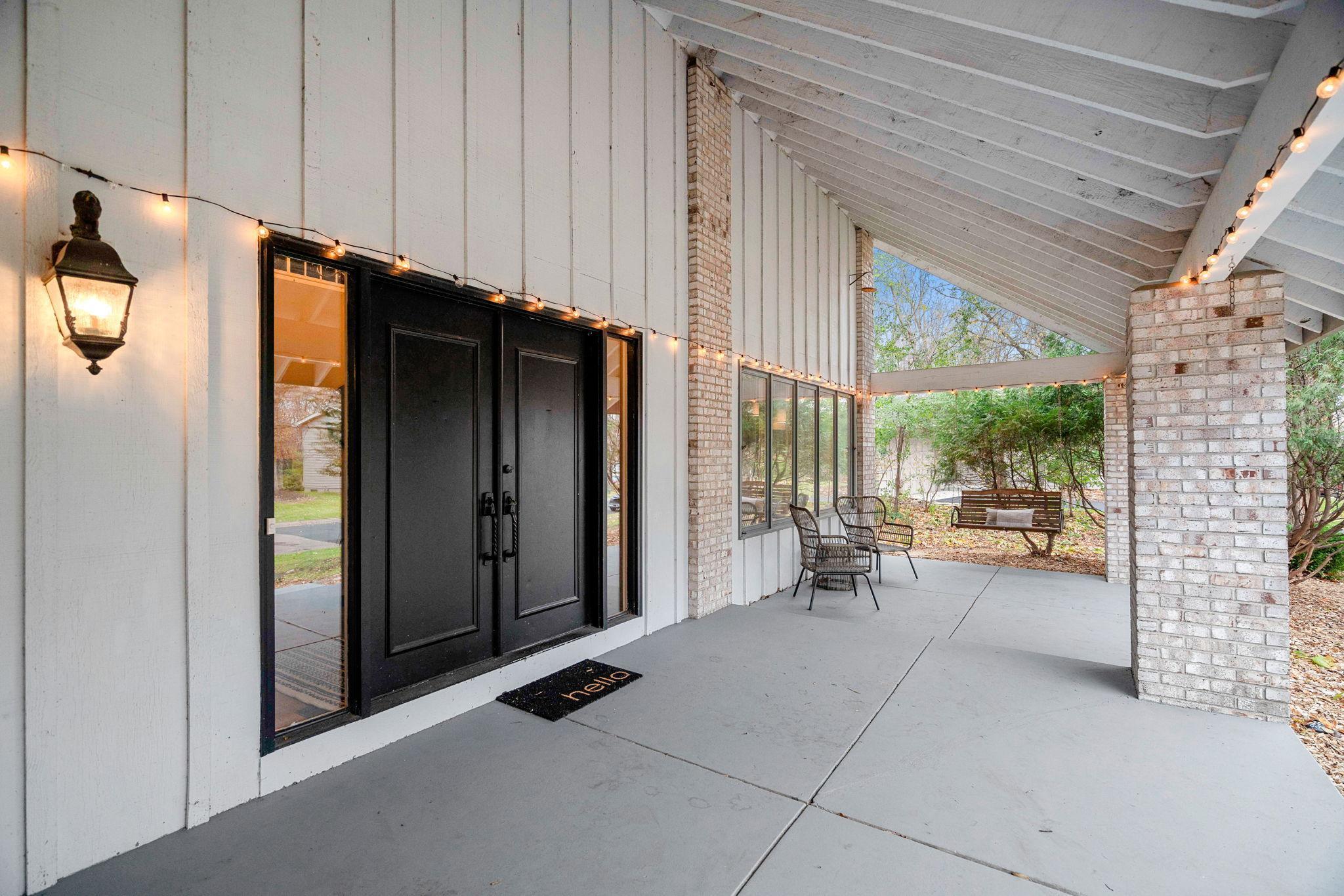 709 Thoreau Drive