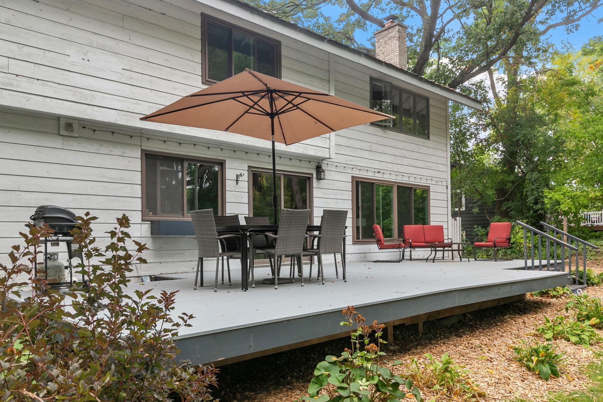 709 Thoreau Drive