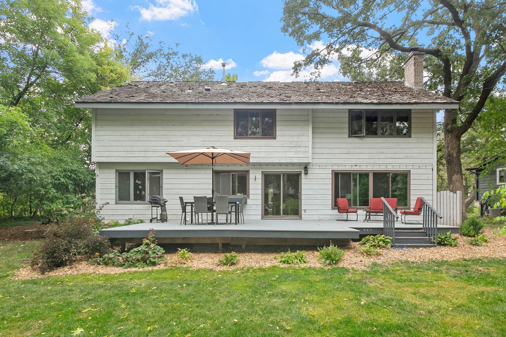 709 Thoreau Drive