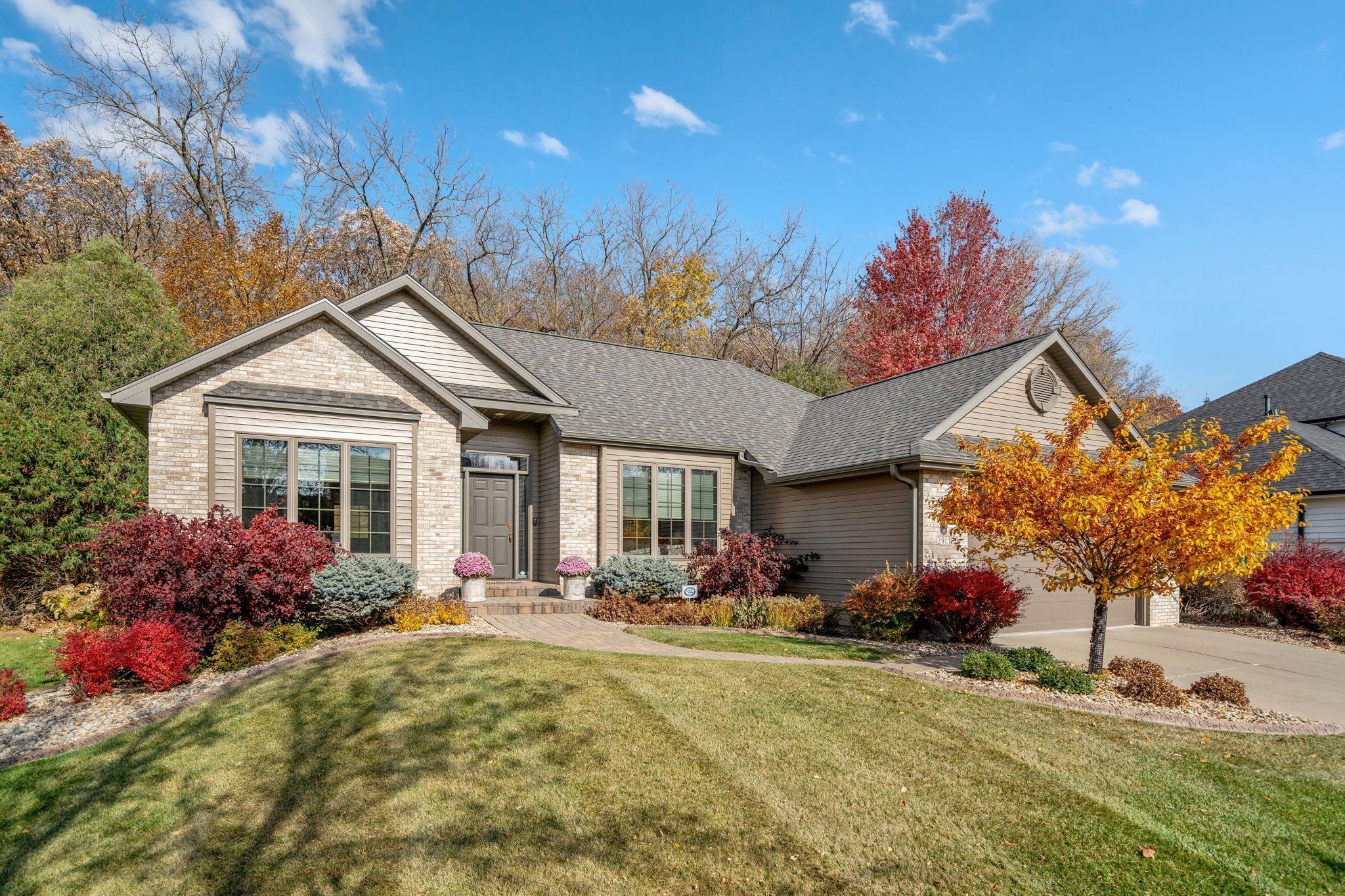 2913 Stonegate Court SW