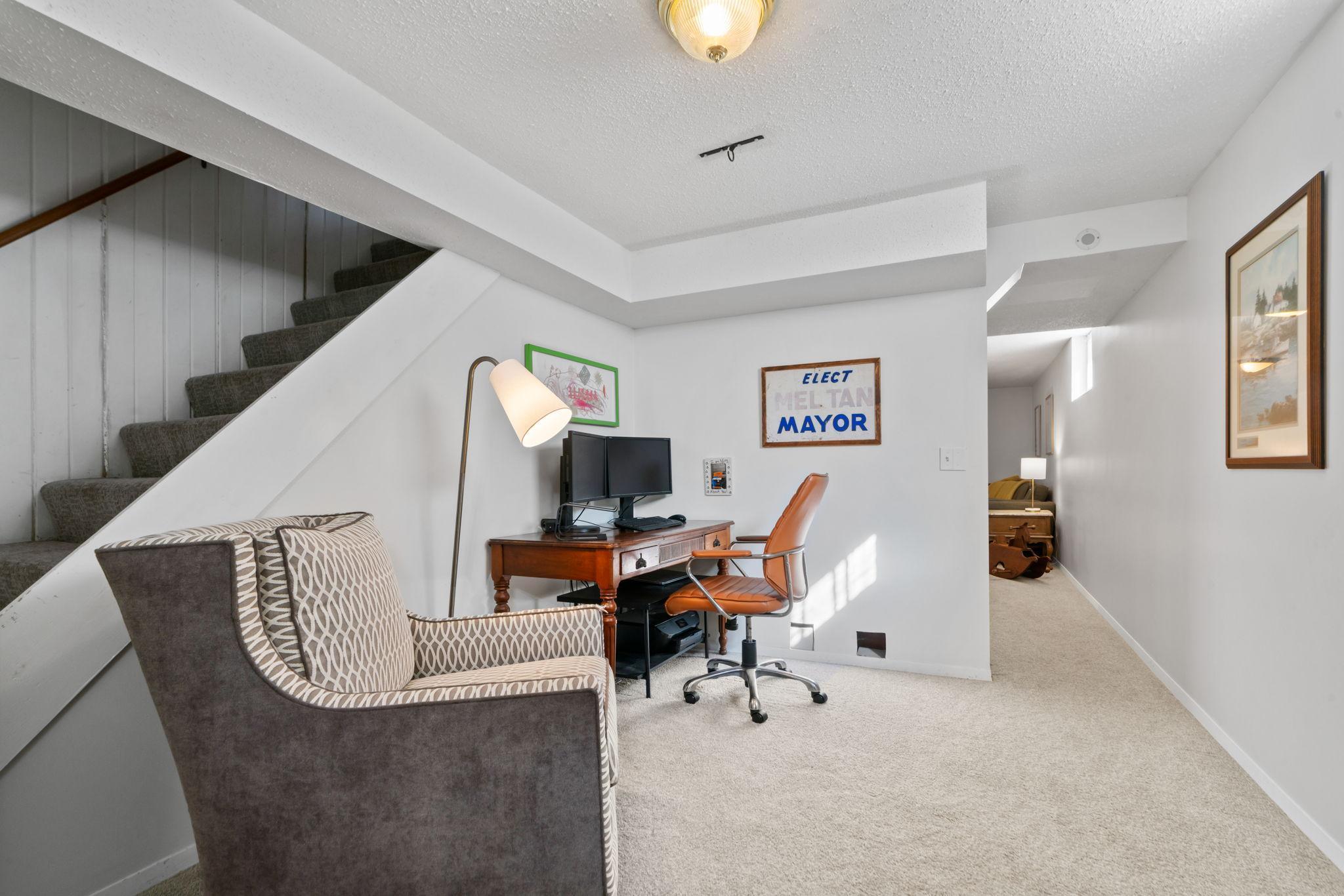 22 14th Avenue N