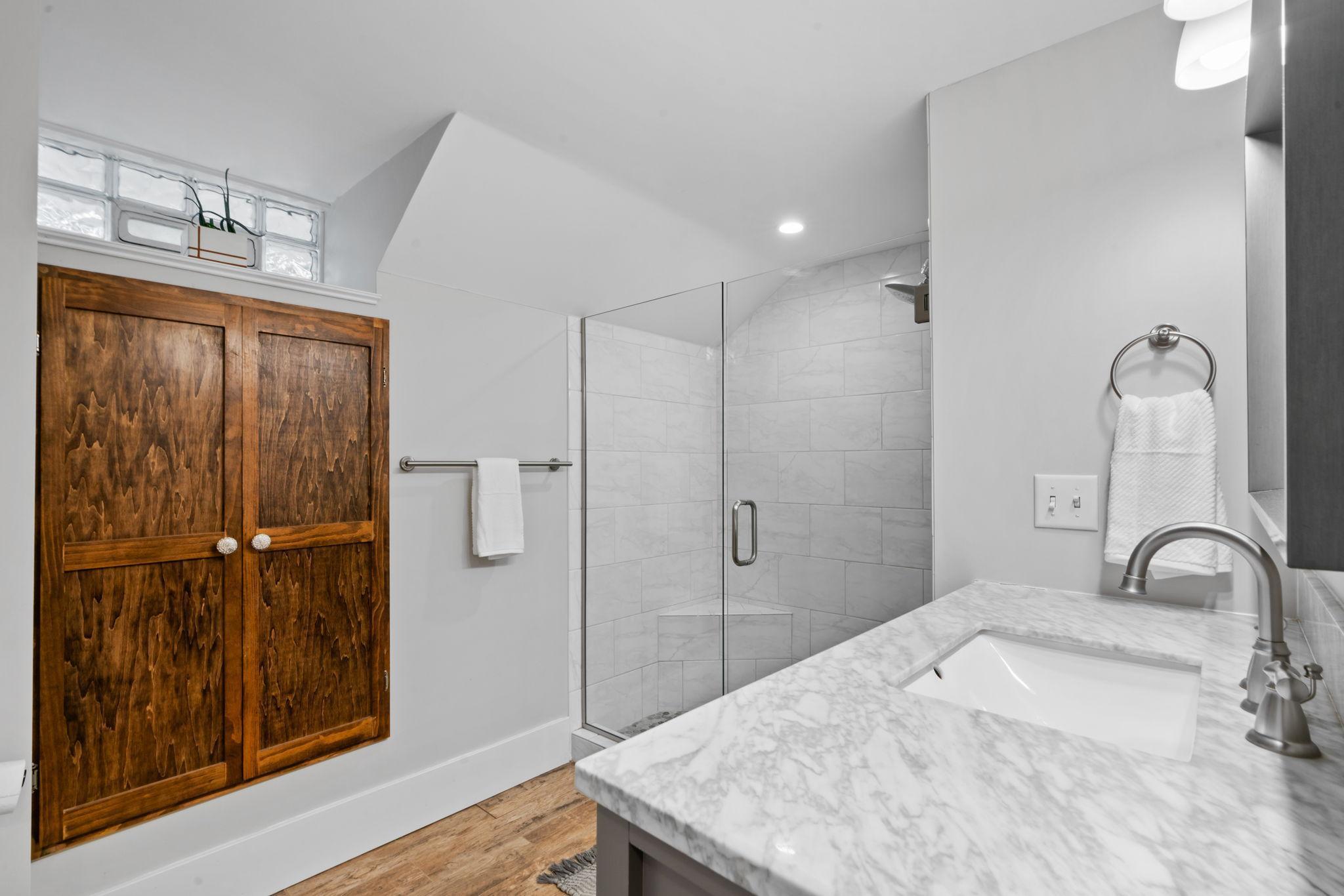 22 14th Avenue N