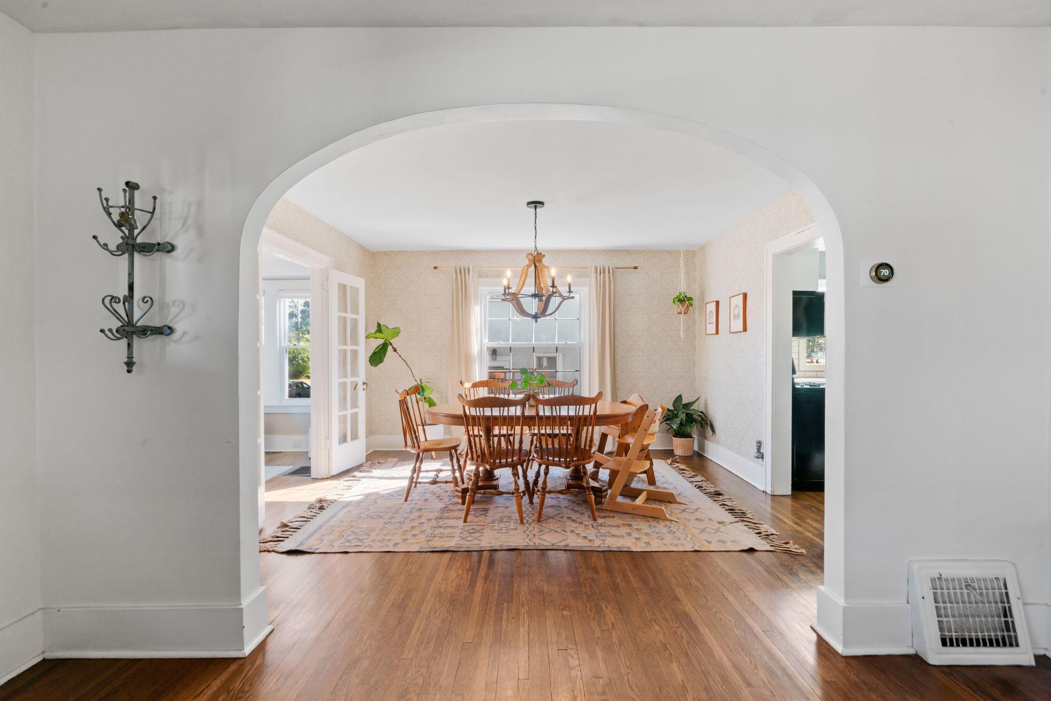 22 14th Avenue N