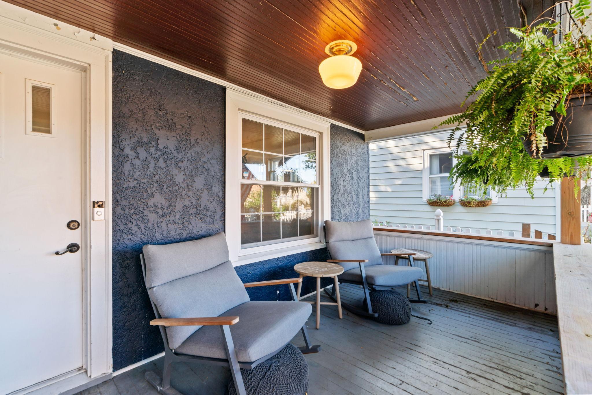 22 14th Avenue N