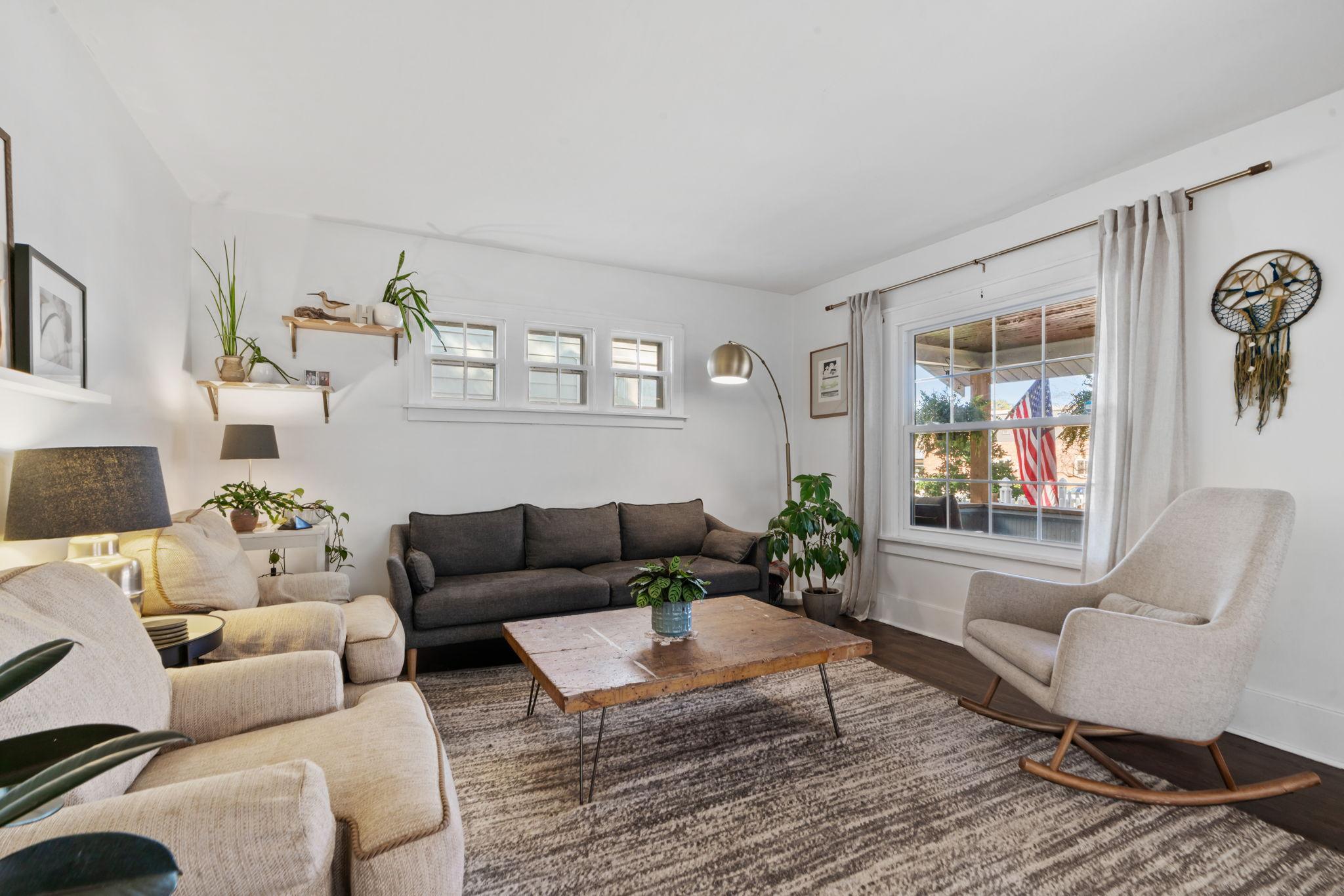 22 14th Avenue N