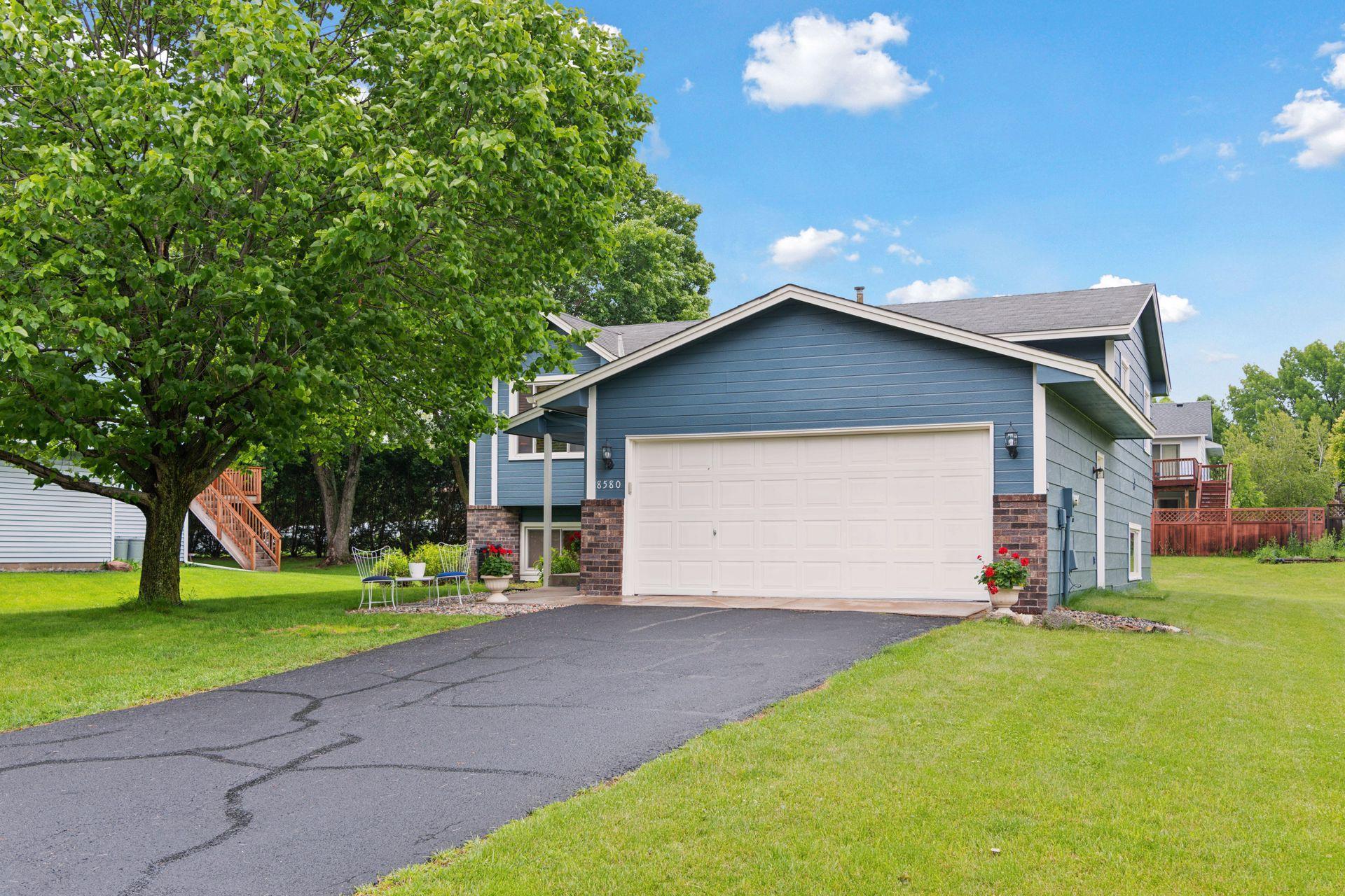 8580 Chanhassen Hills Drive S