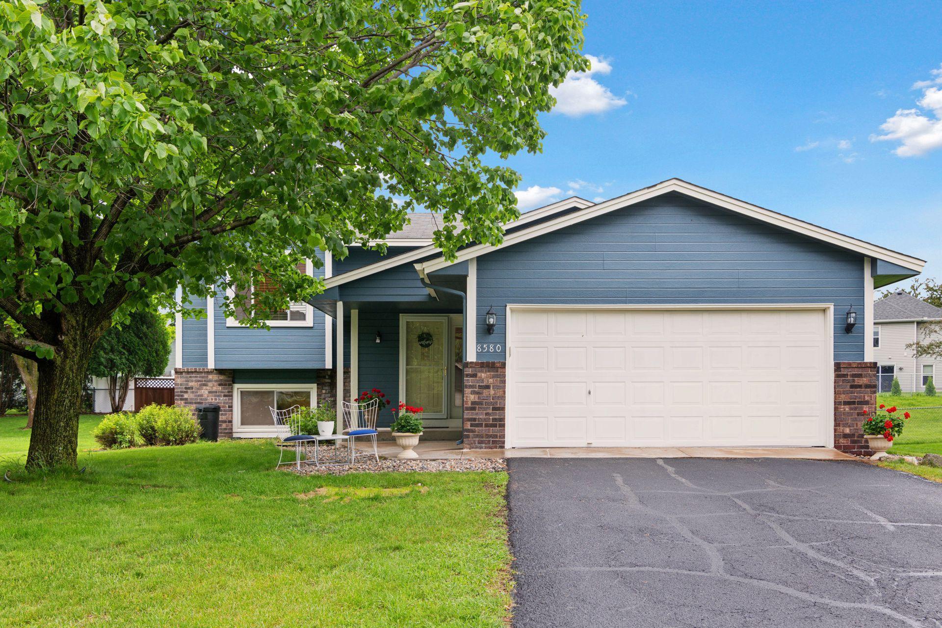 8580 Chanhassen Hills Drive S