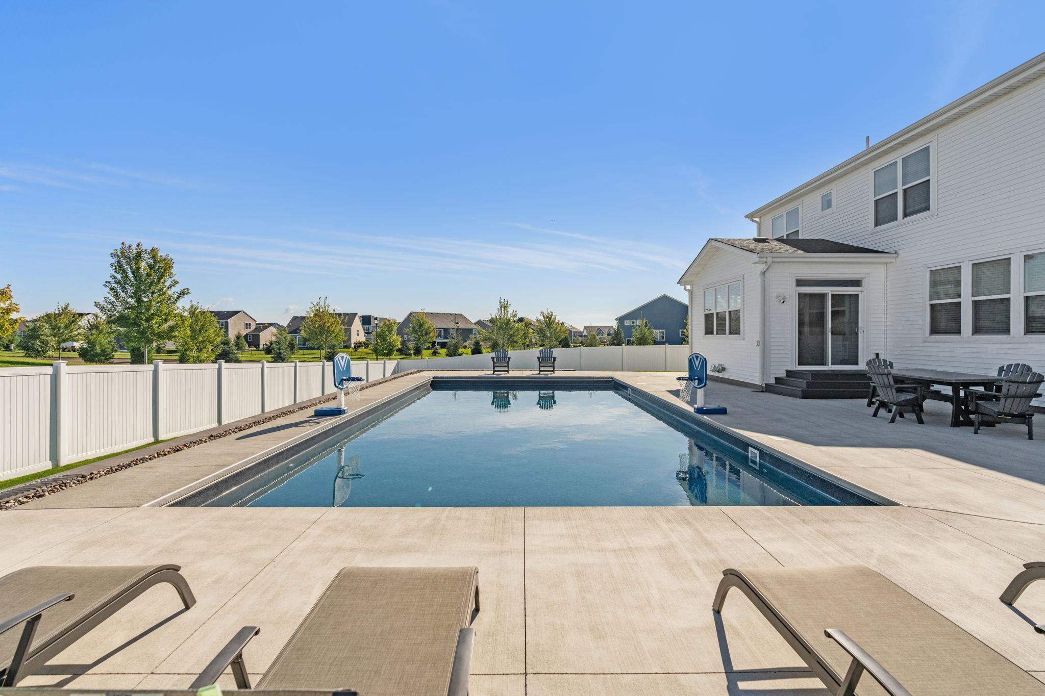 8015 182nd Street W