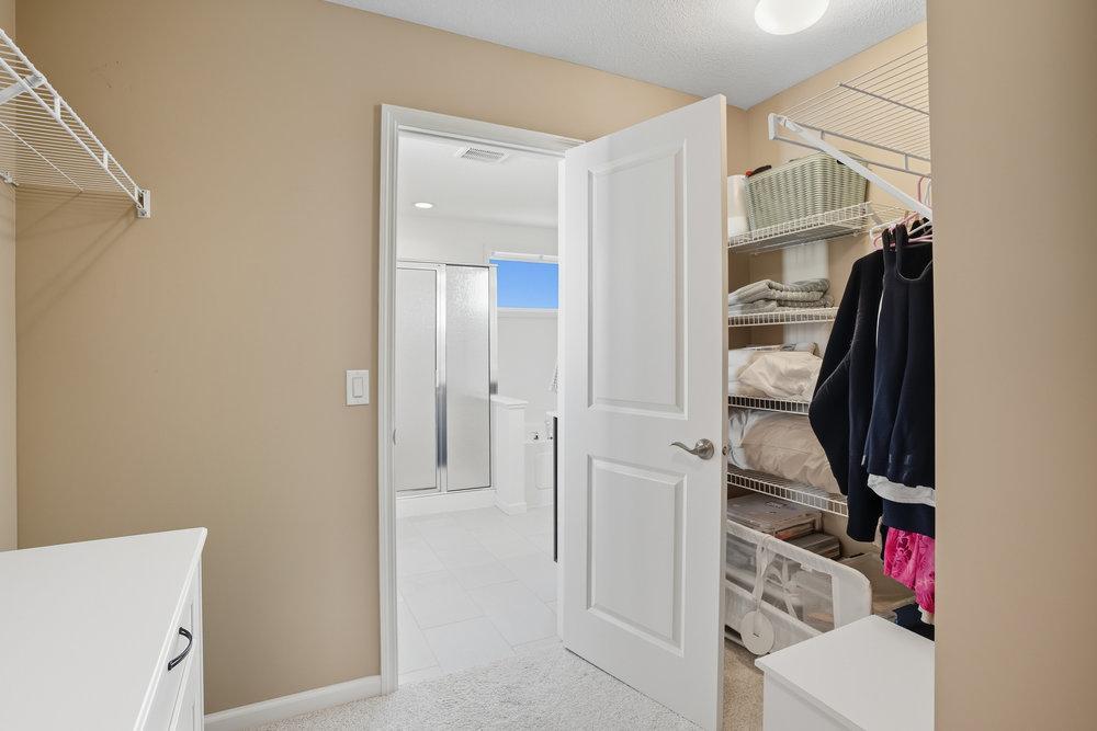 5025 Sandpebble Lane