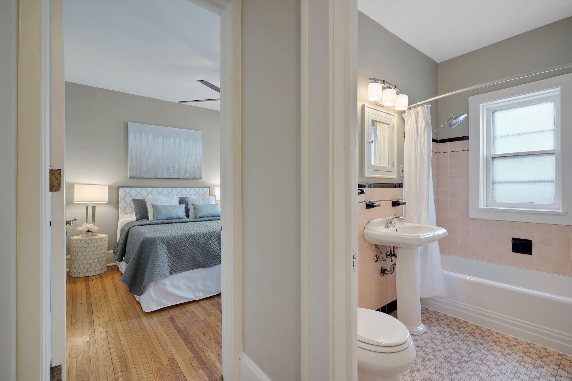 2606 Humboldt Avenue S Unit: 3