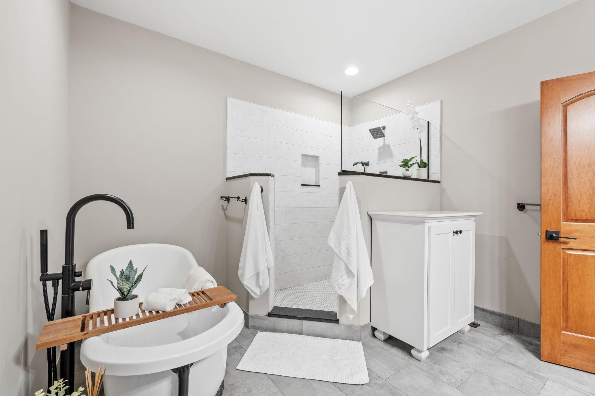 17400 Sunset Trail SW