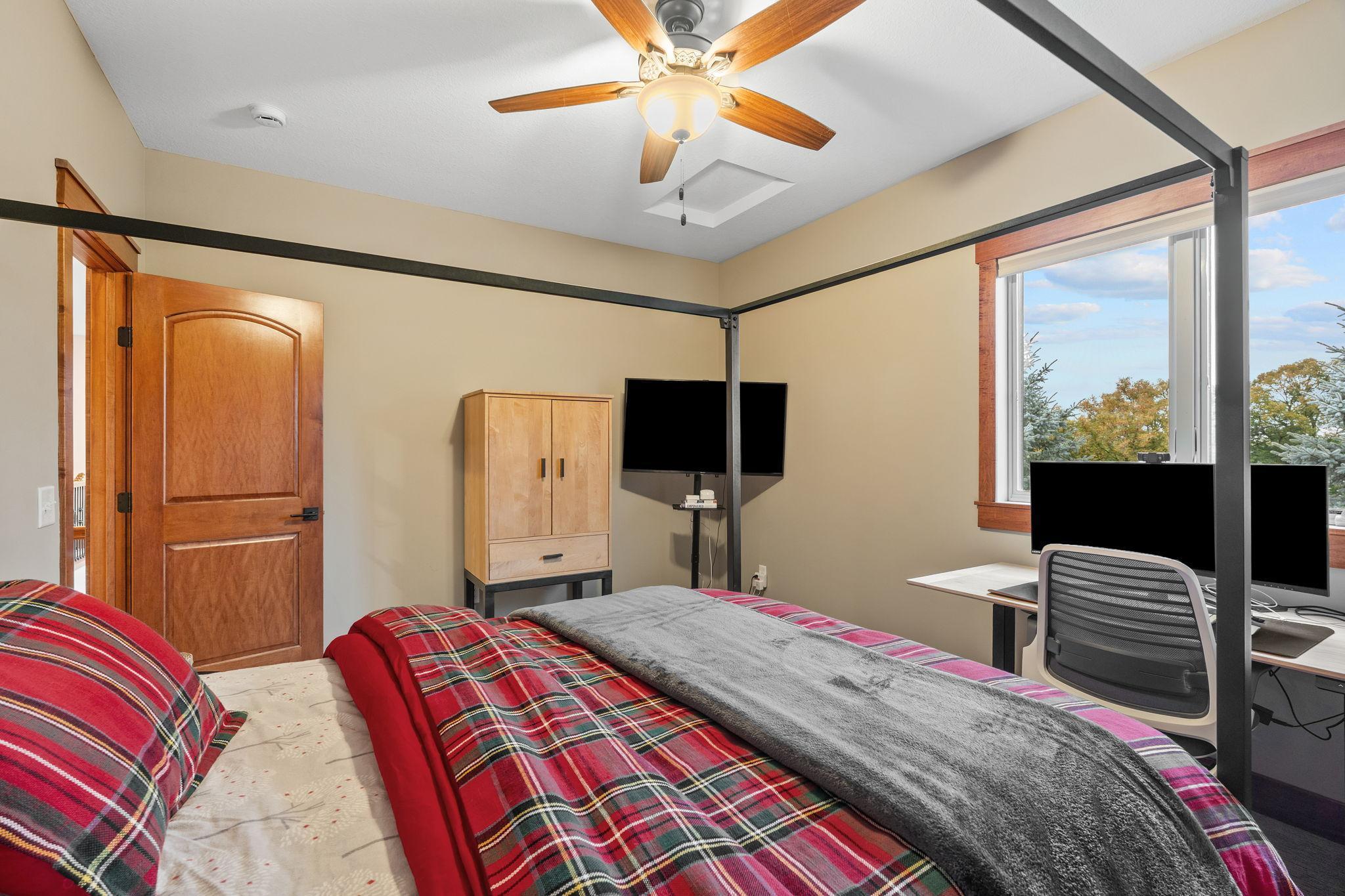 17400 Sunset Trail SW