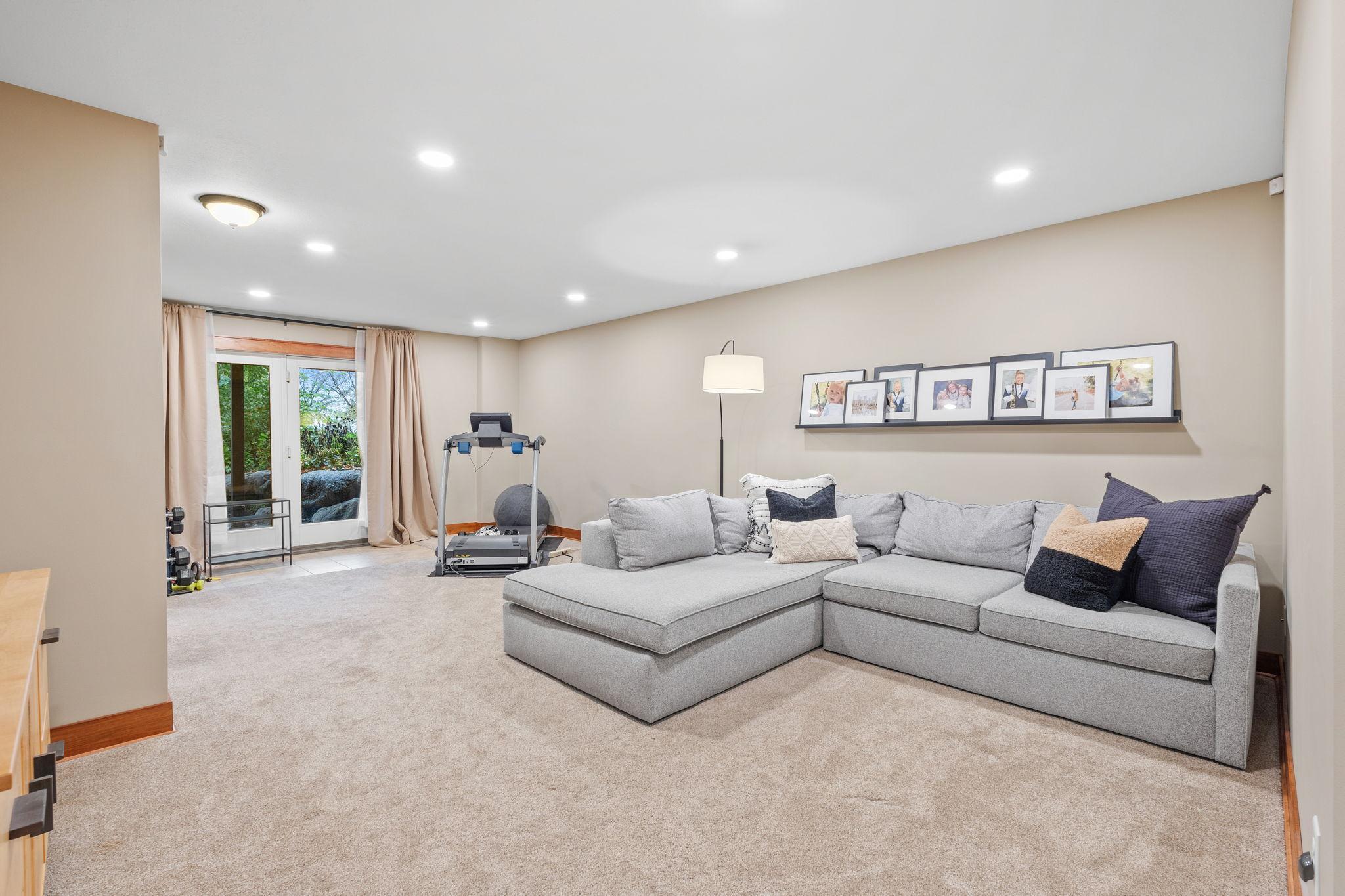 17400 Sunset Trail SW