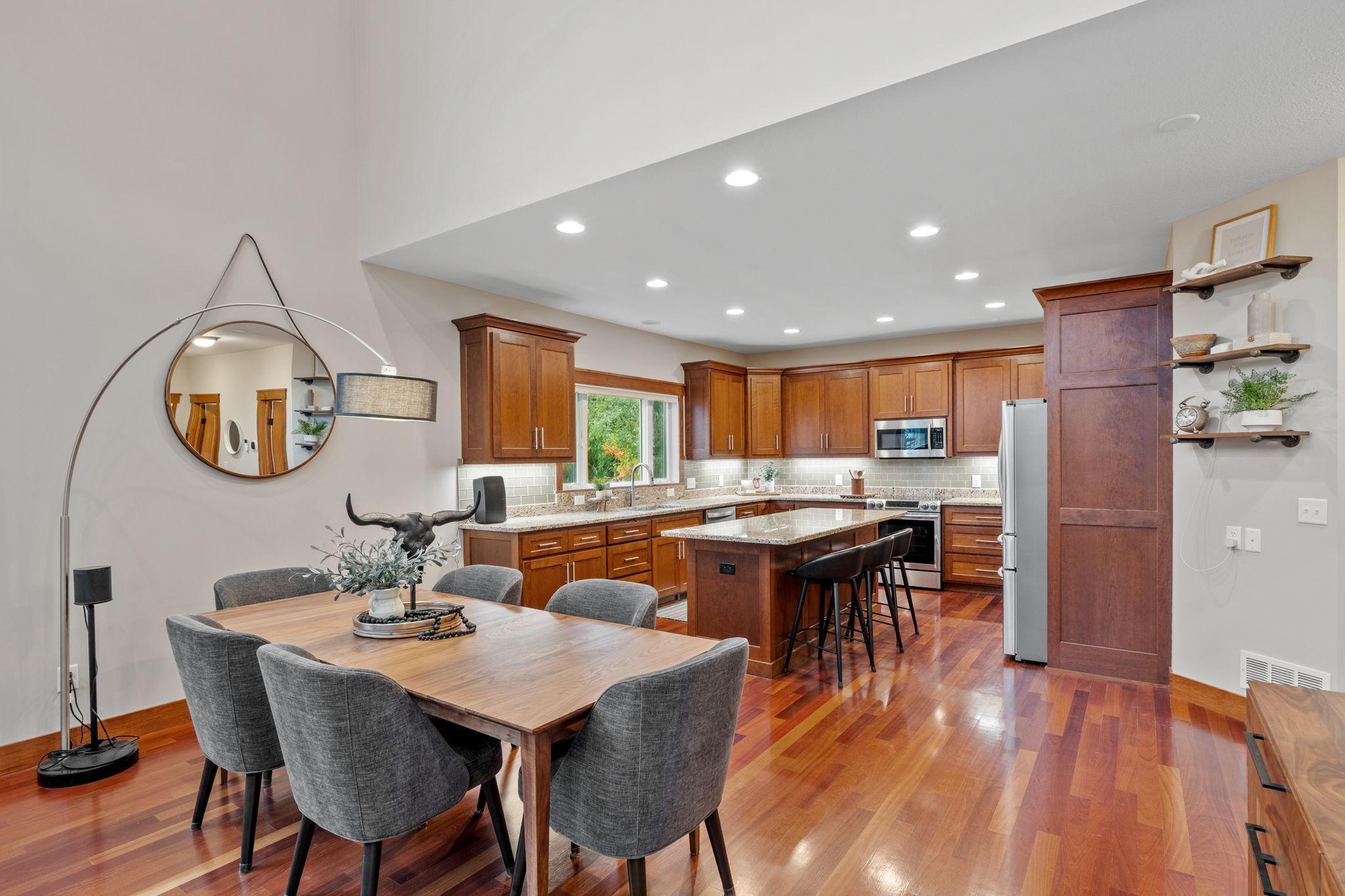 17400 Sunset Trail SW