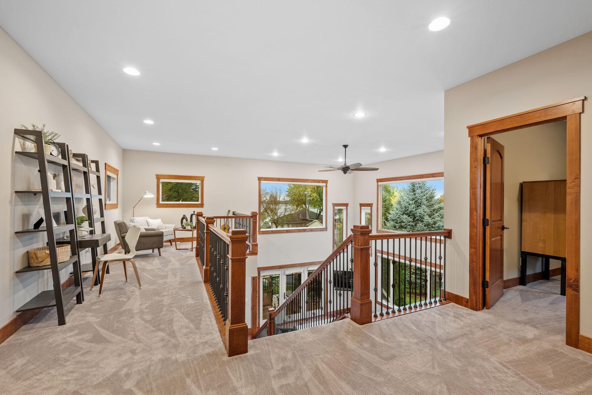 17400 Sunset Trail SW