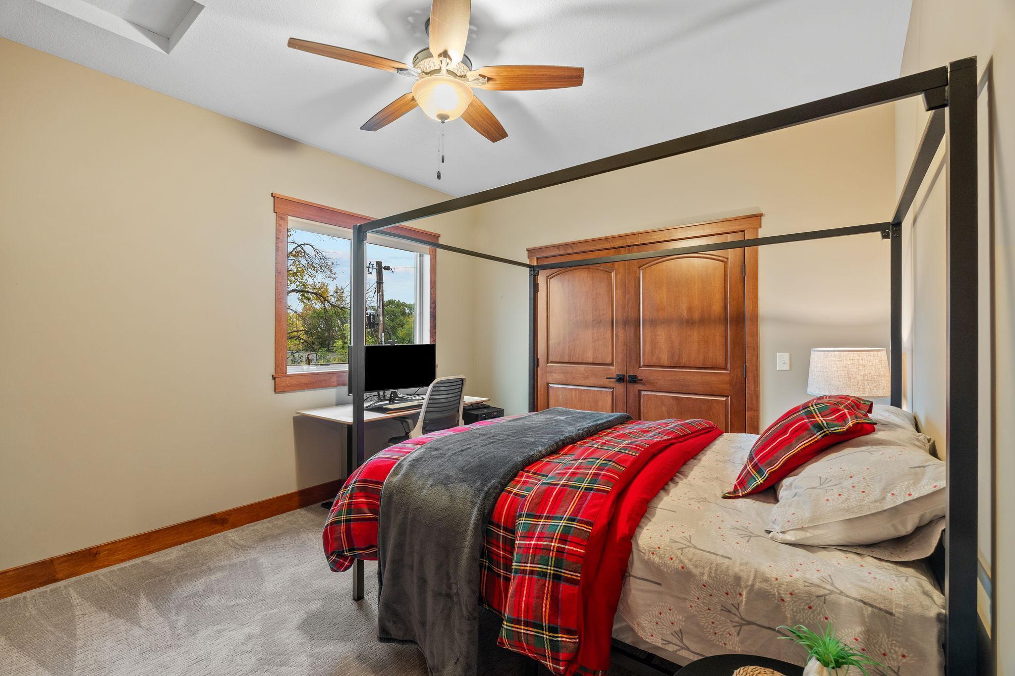 17400 Sunset Trail SW