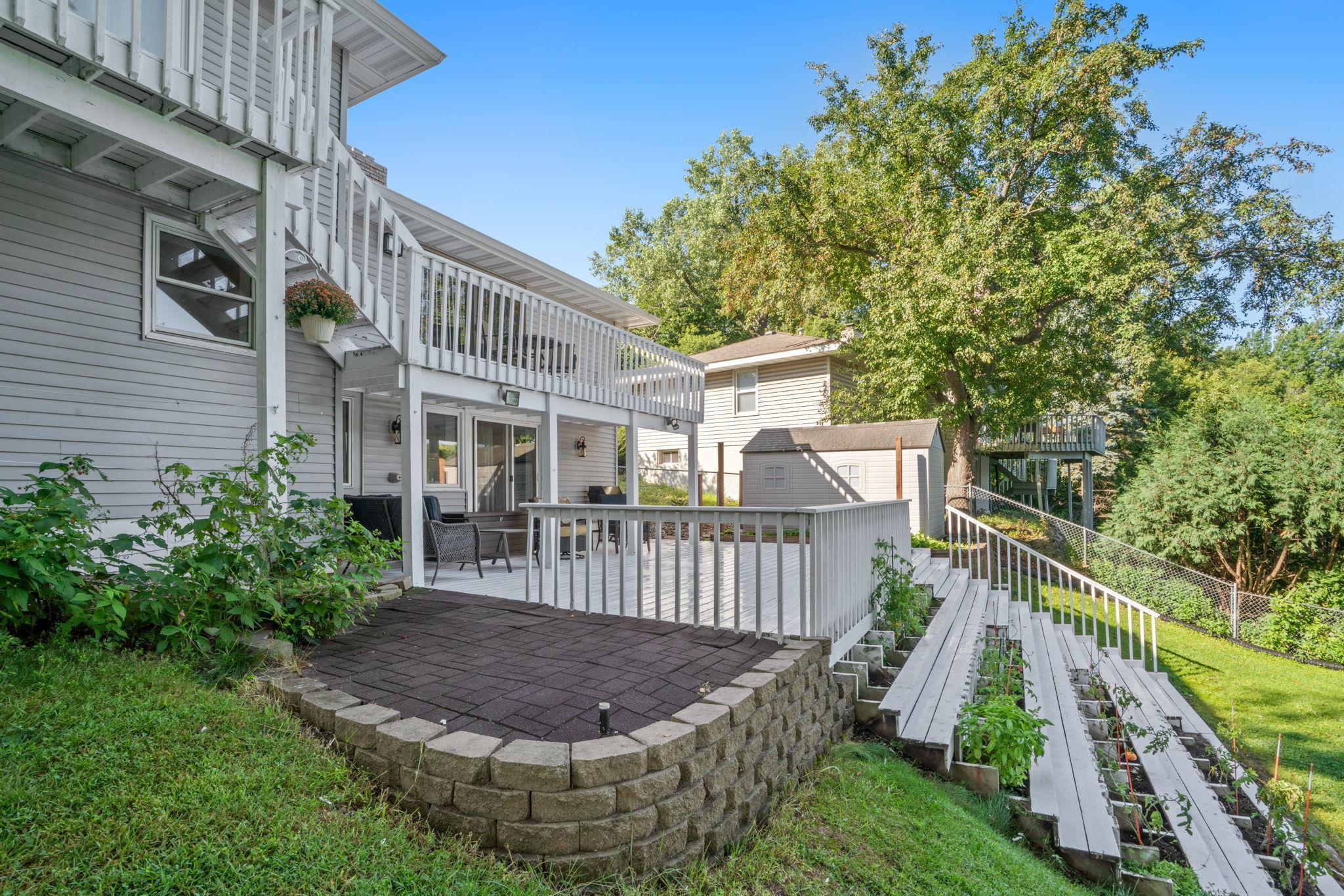 8806 Minnetonka Boulevard