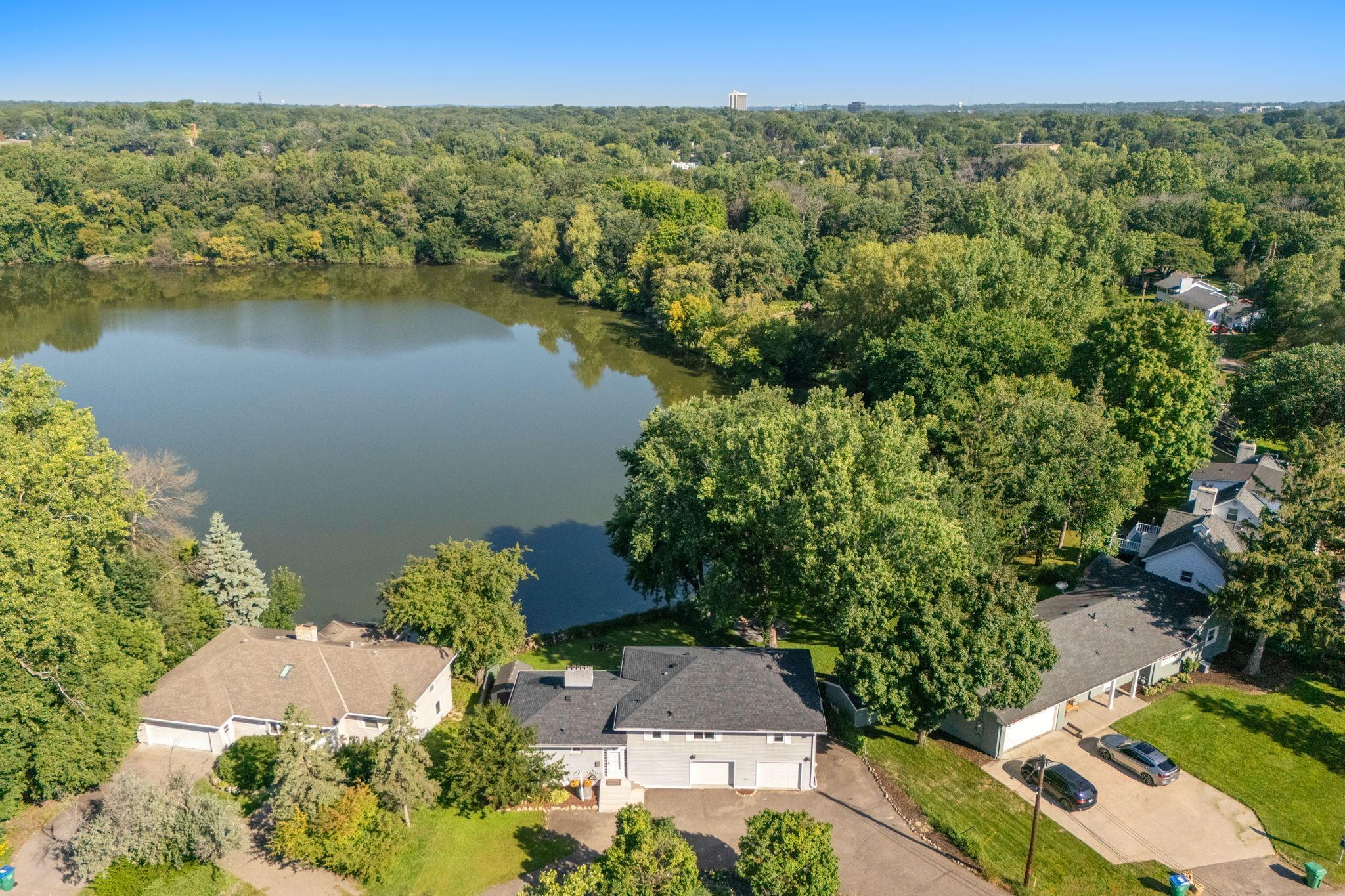 8806 Minnetonka Boulevard