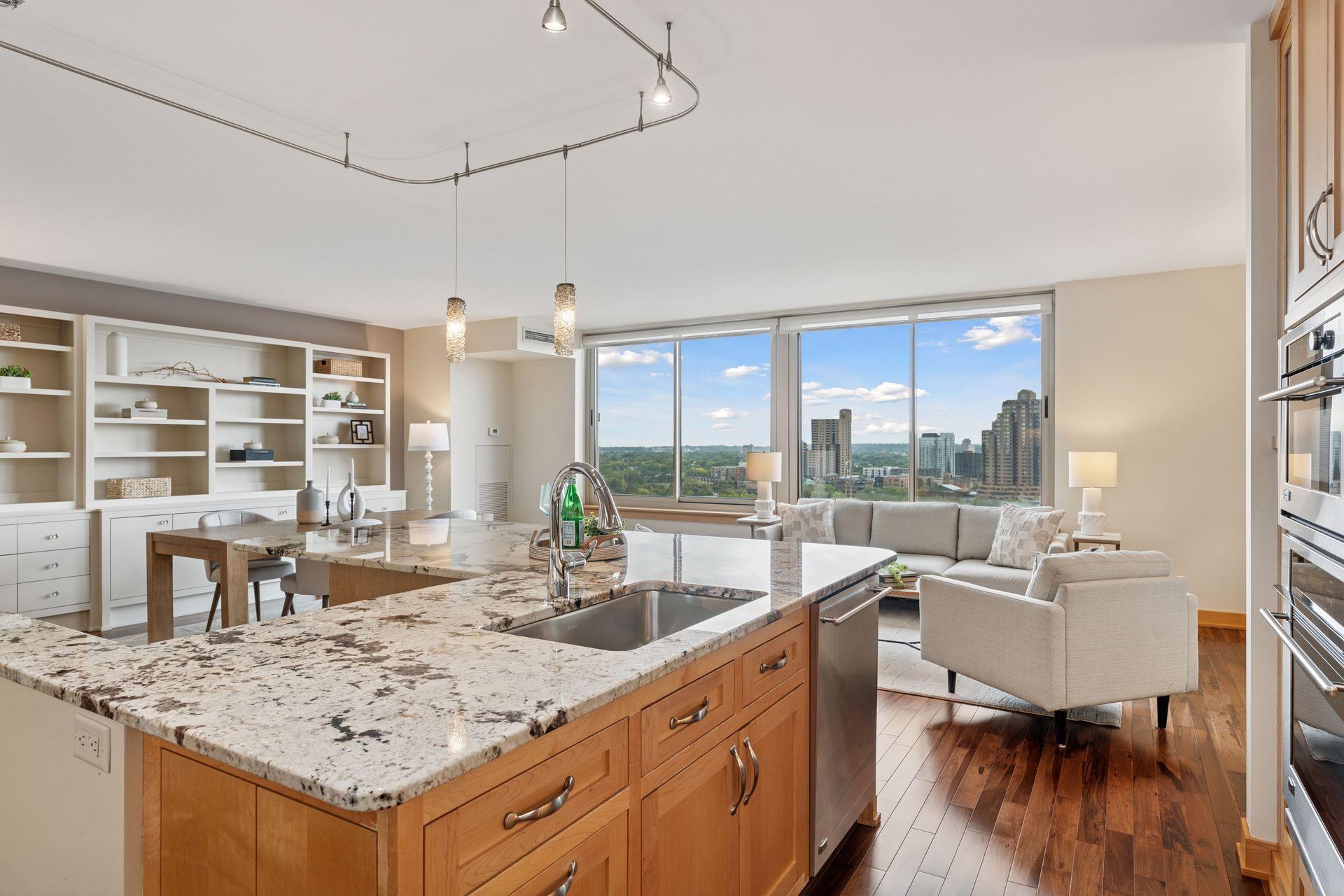 401 S 1st Street Unit: 1812