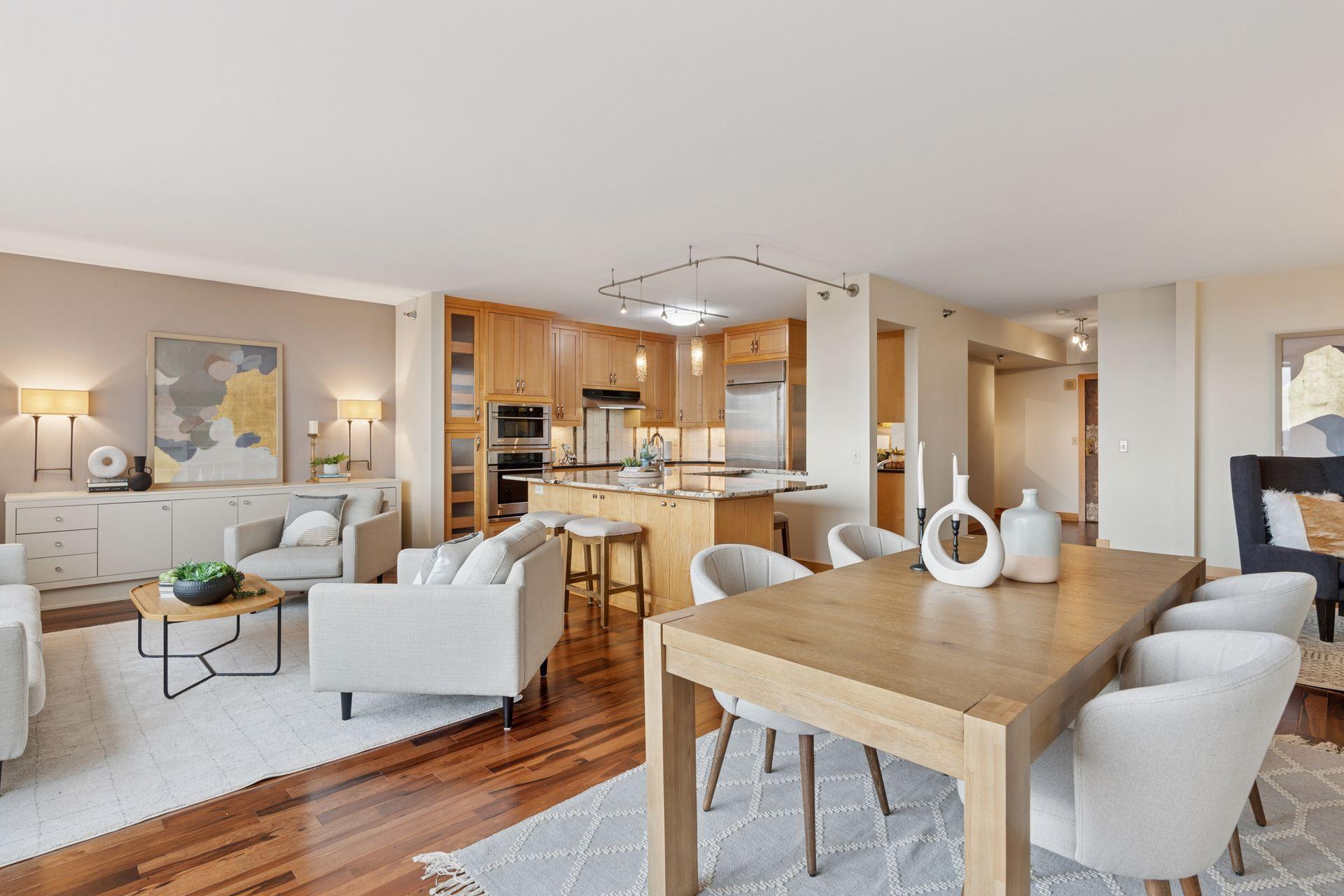 401 S 1st Street Unit: 1812