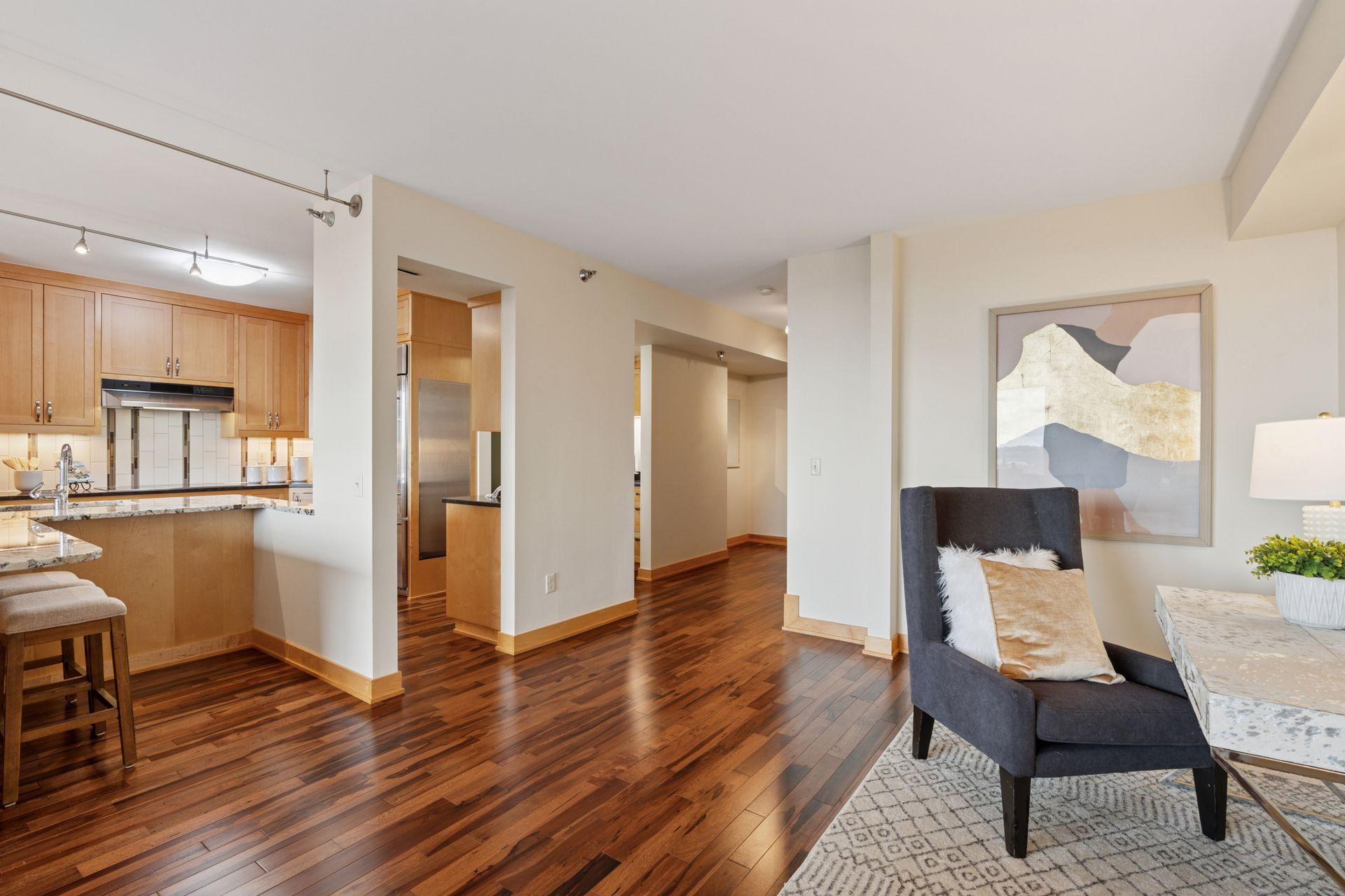 401 S 1st Street Unit: 1812