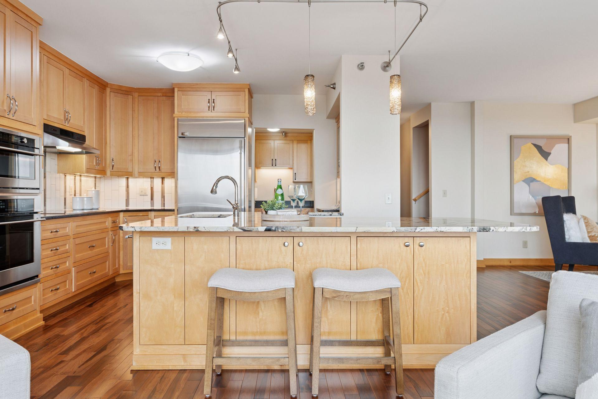 401 S 1st Street Unit: 1812