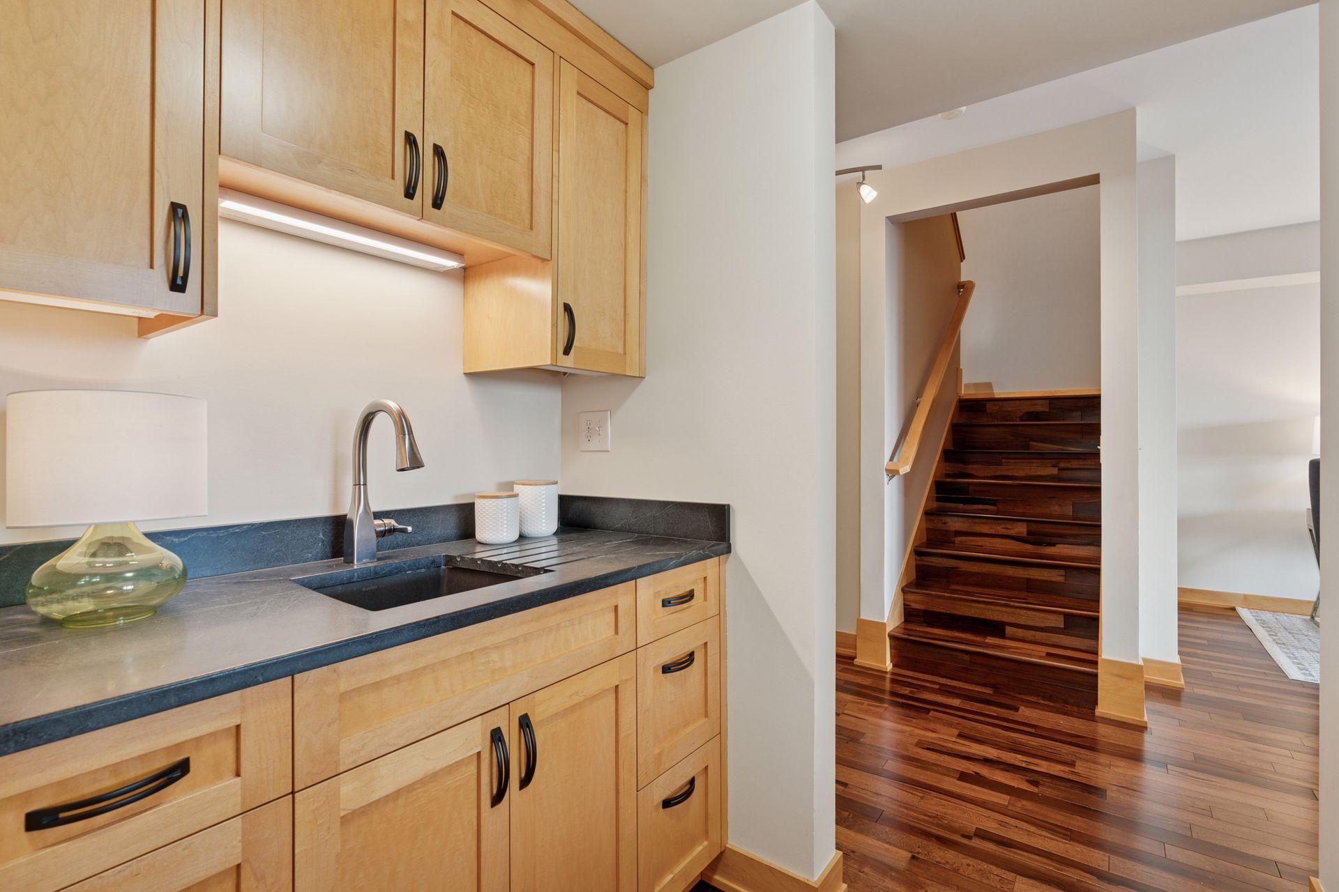 401 S 1st Street Unit: 1812