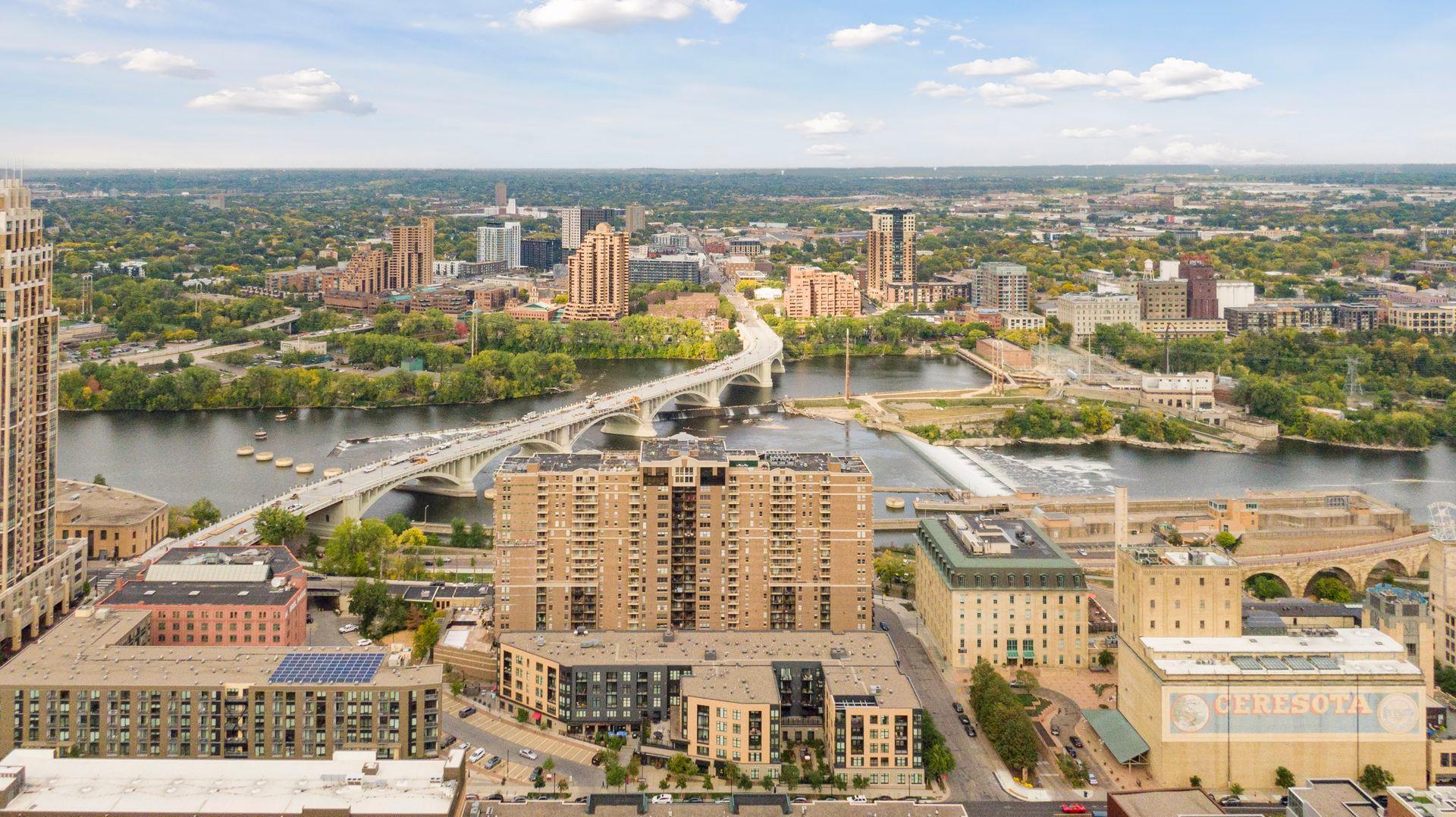 401 S 1st Street Unit: 1812