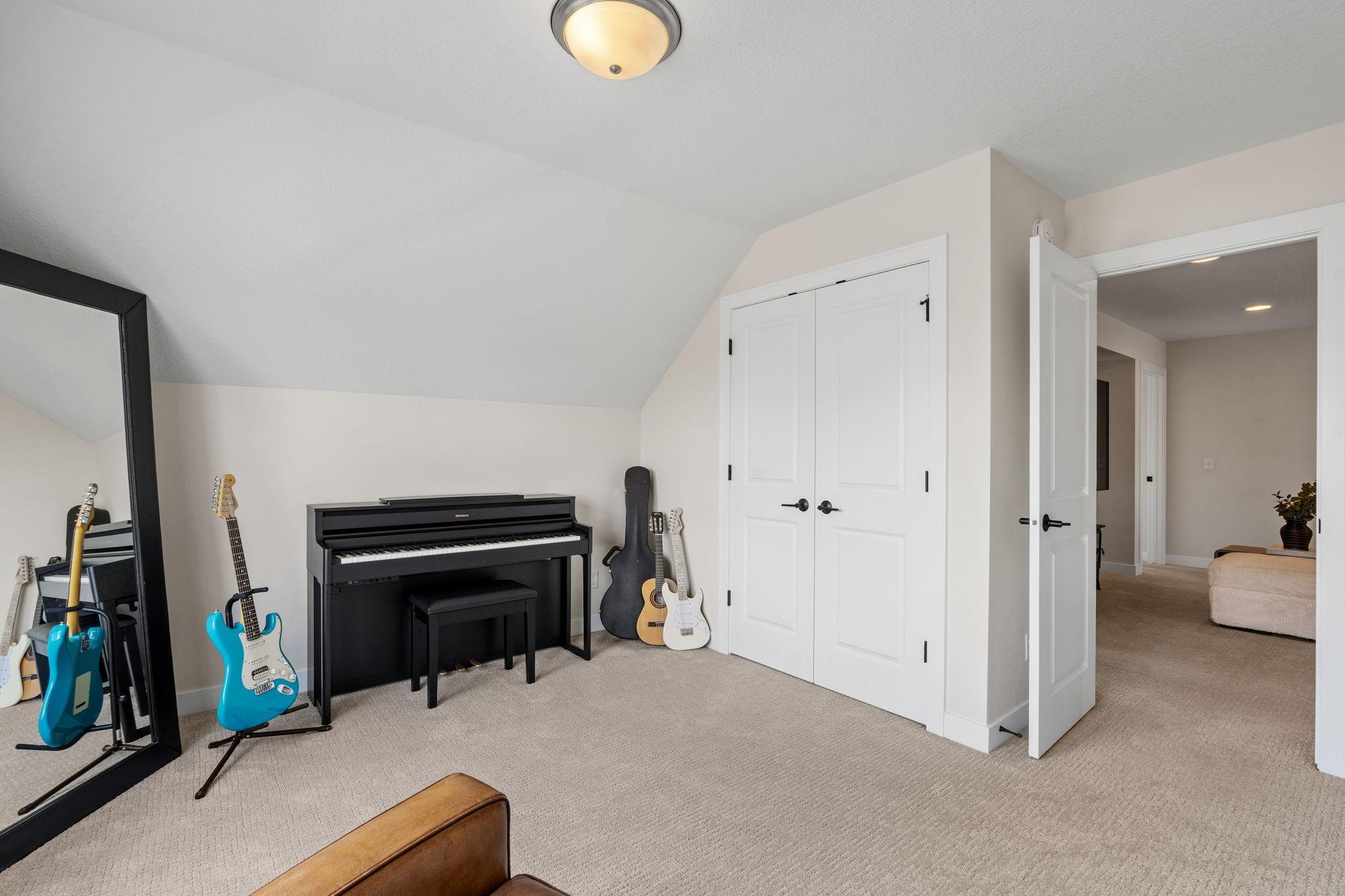 16333 Dunfield Drive