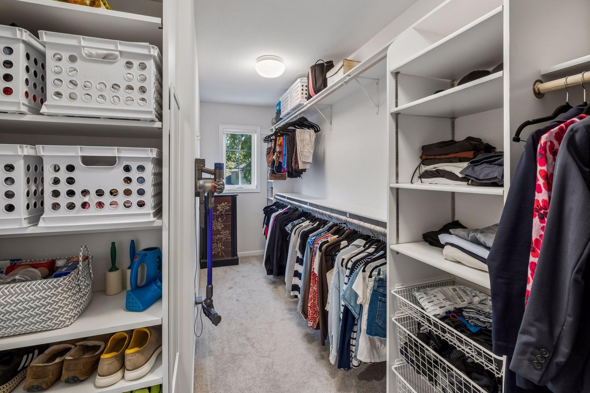 11086 Holland Circle