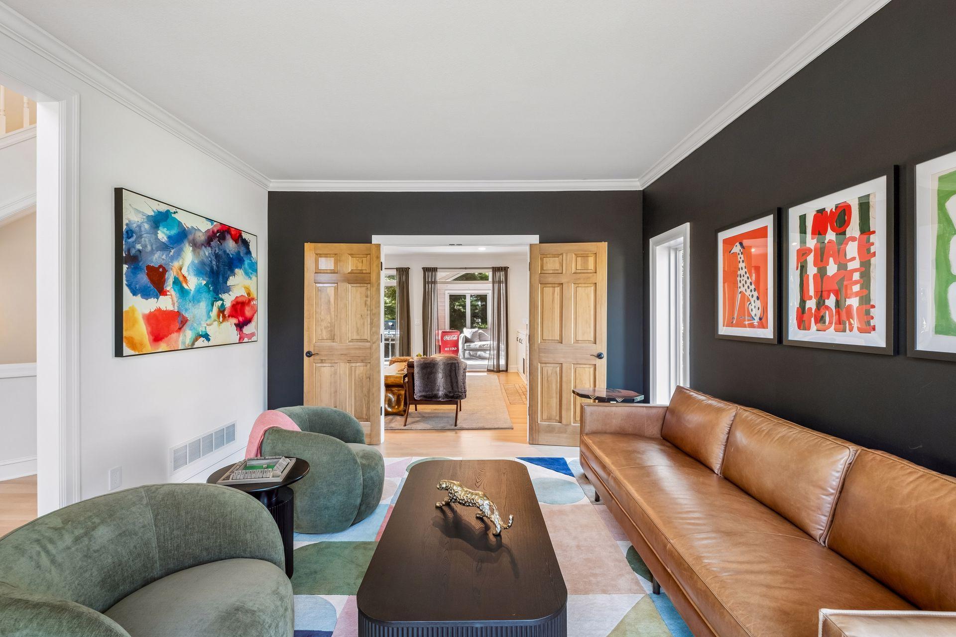 11086 Holland Circle