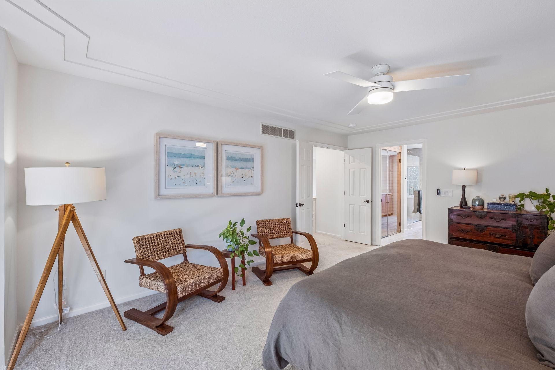 11086 Holland Circle