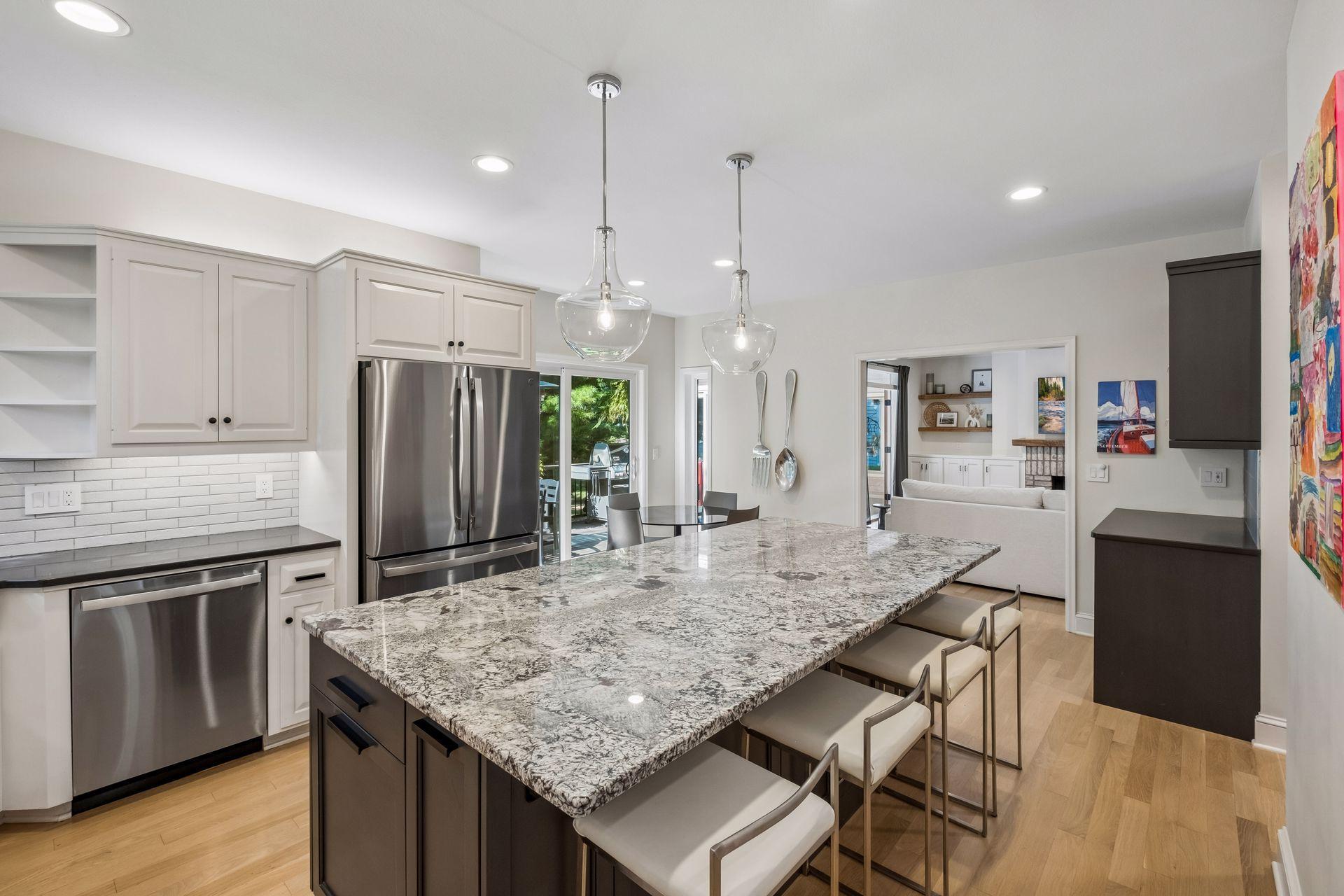 11086 Holland Circle