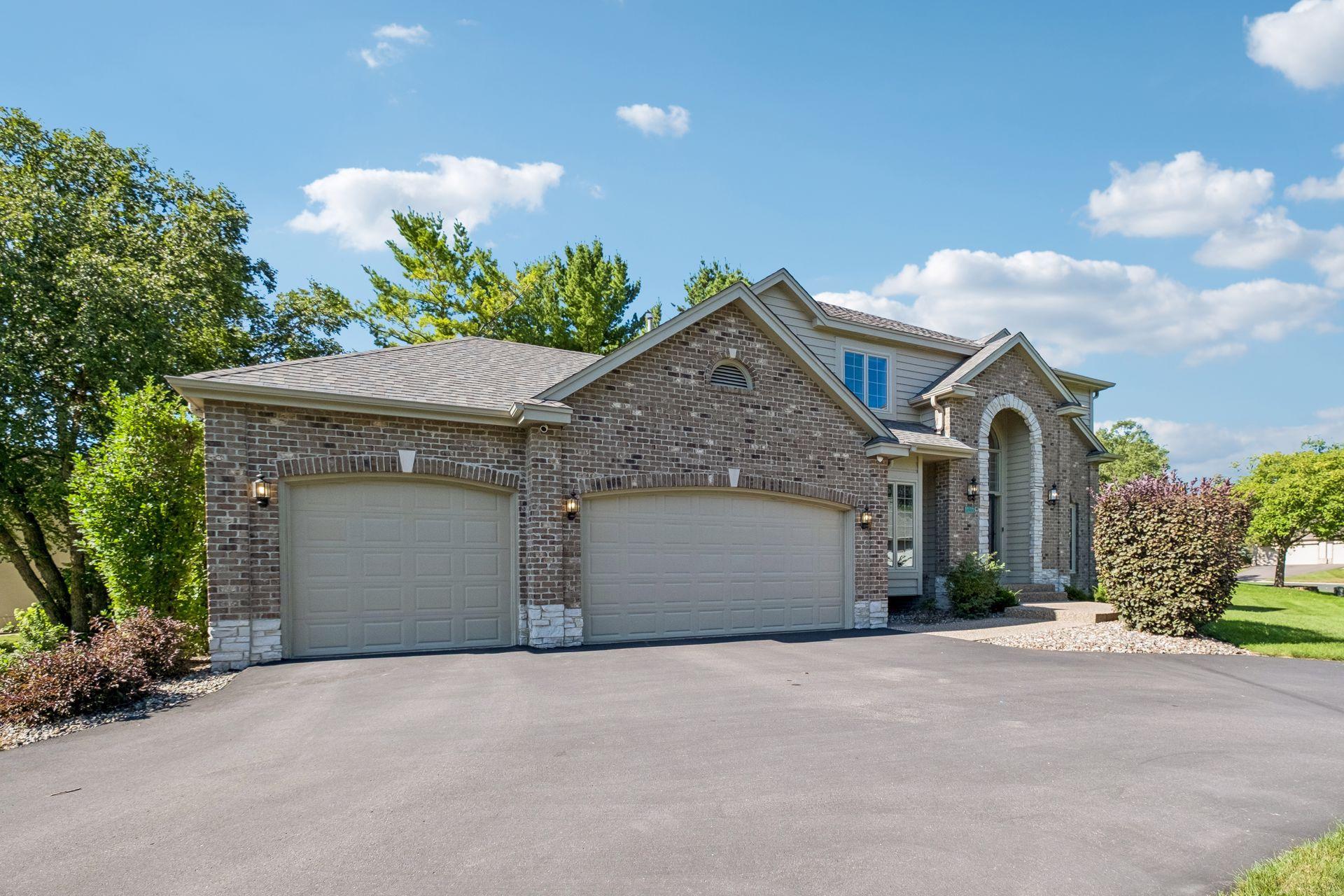 11086 Holland Circle