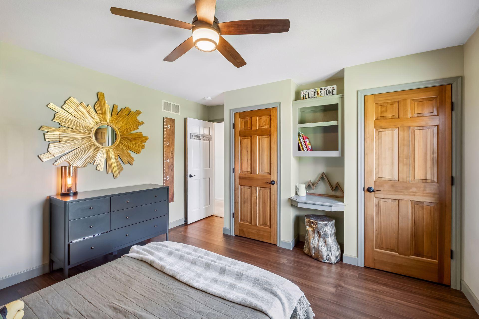 11086 Holland Circle