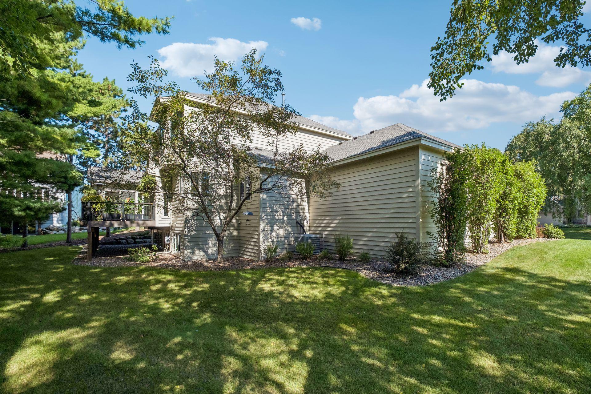 11086 Holland Circle