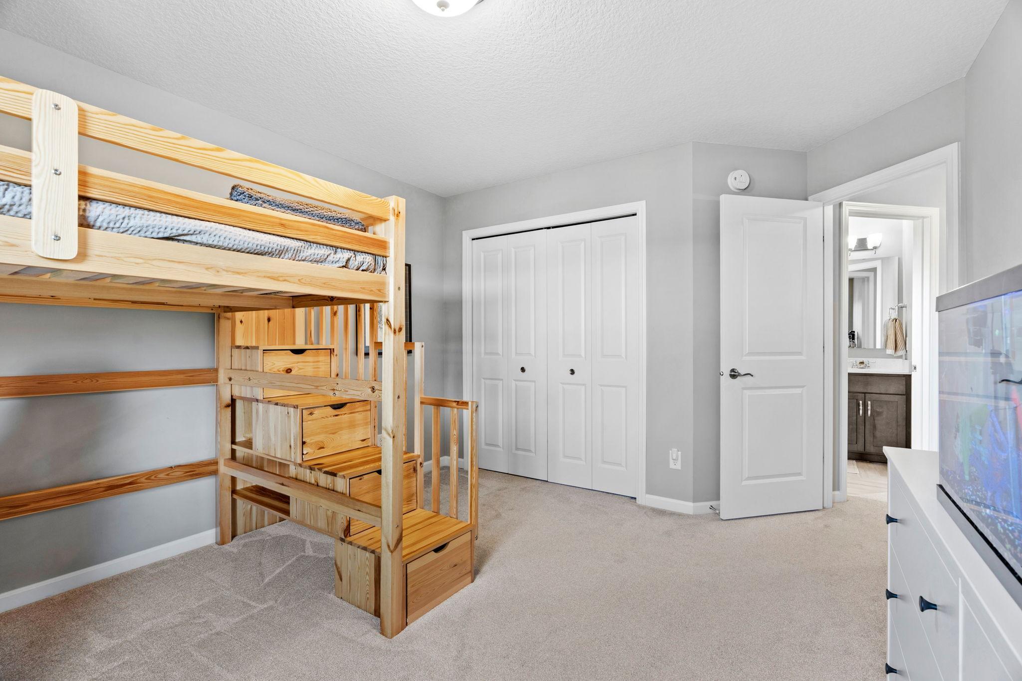 16547 Draft Horse Boulevard