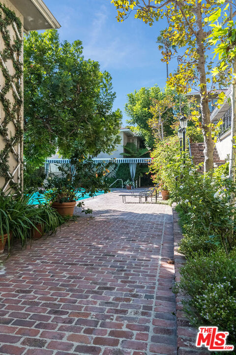 1223 SUNSET PLAZA DR., UNIT A