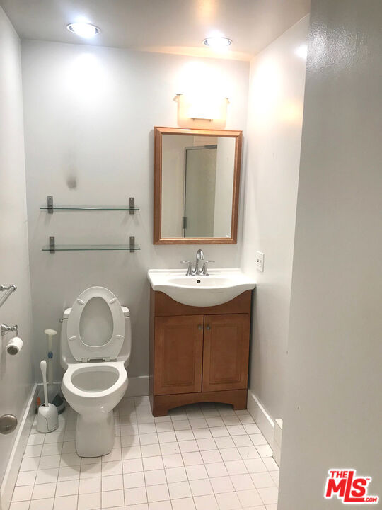 1223 SUNSET PLAZA DR., UNIT A