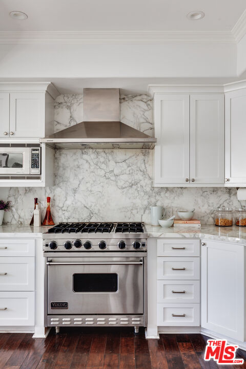 11738 Kiowa Ave Unit: 304