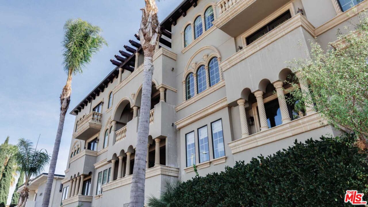 11738 Kiowa Ave Unit: 304