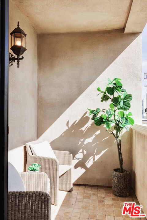 11738 Kiowa Ave Unit: 304