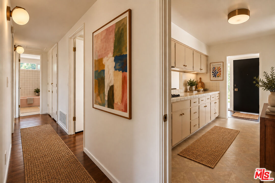 17508 Vintage St