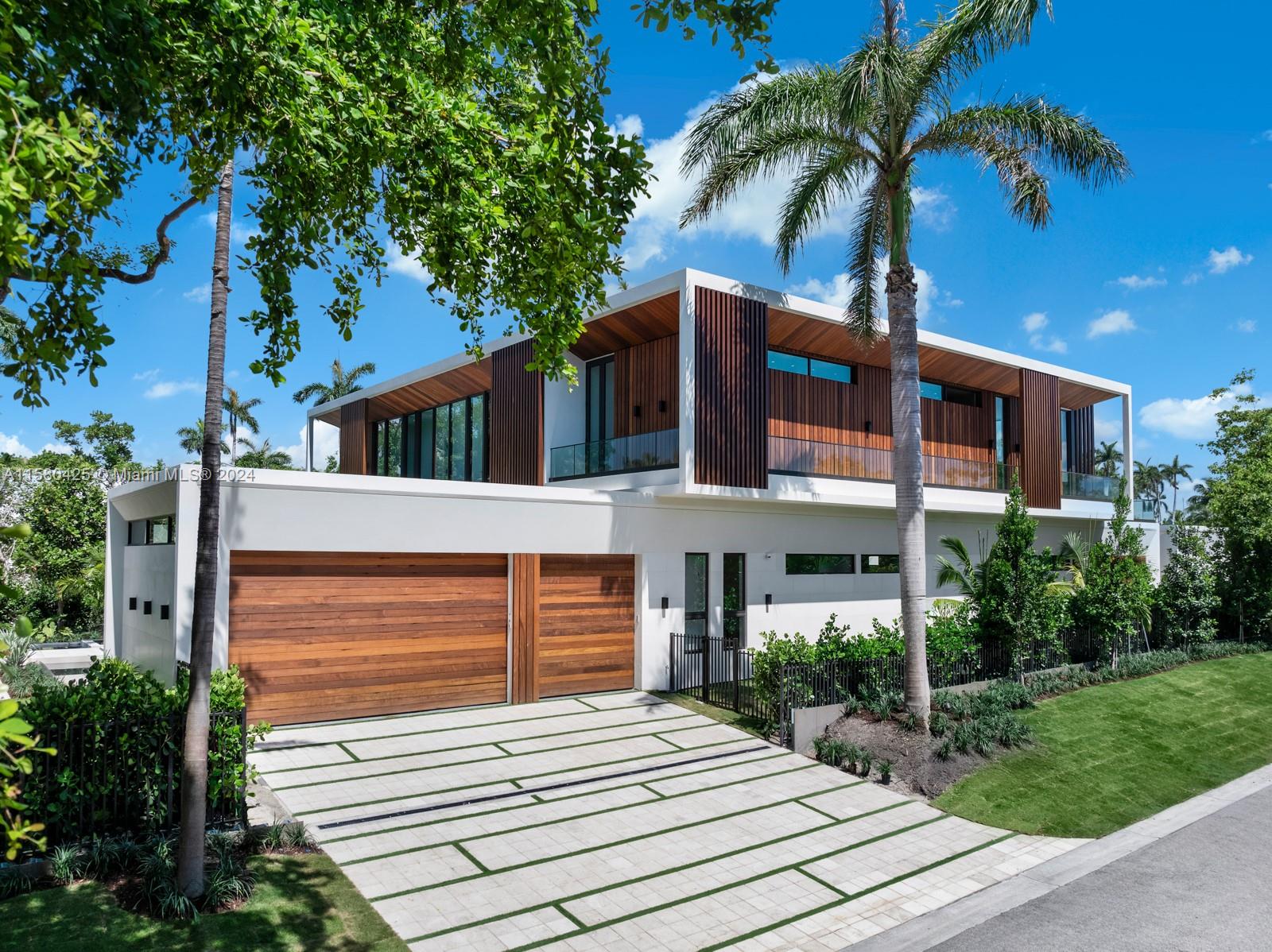 2700 Sunset Dr