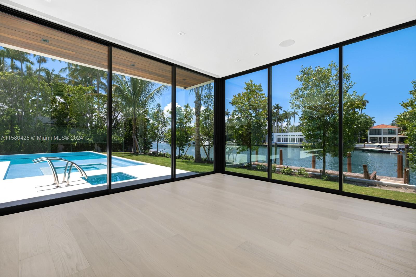 2700 Sunset Dr