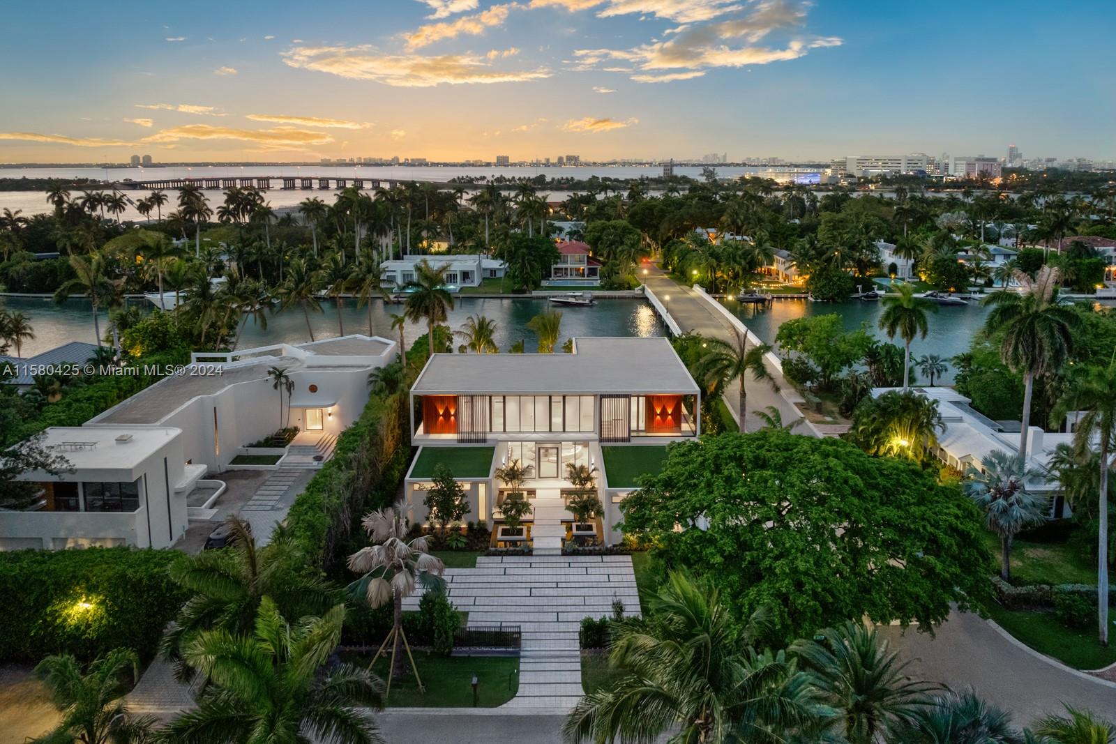 2700 Sunset Dr
