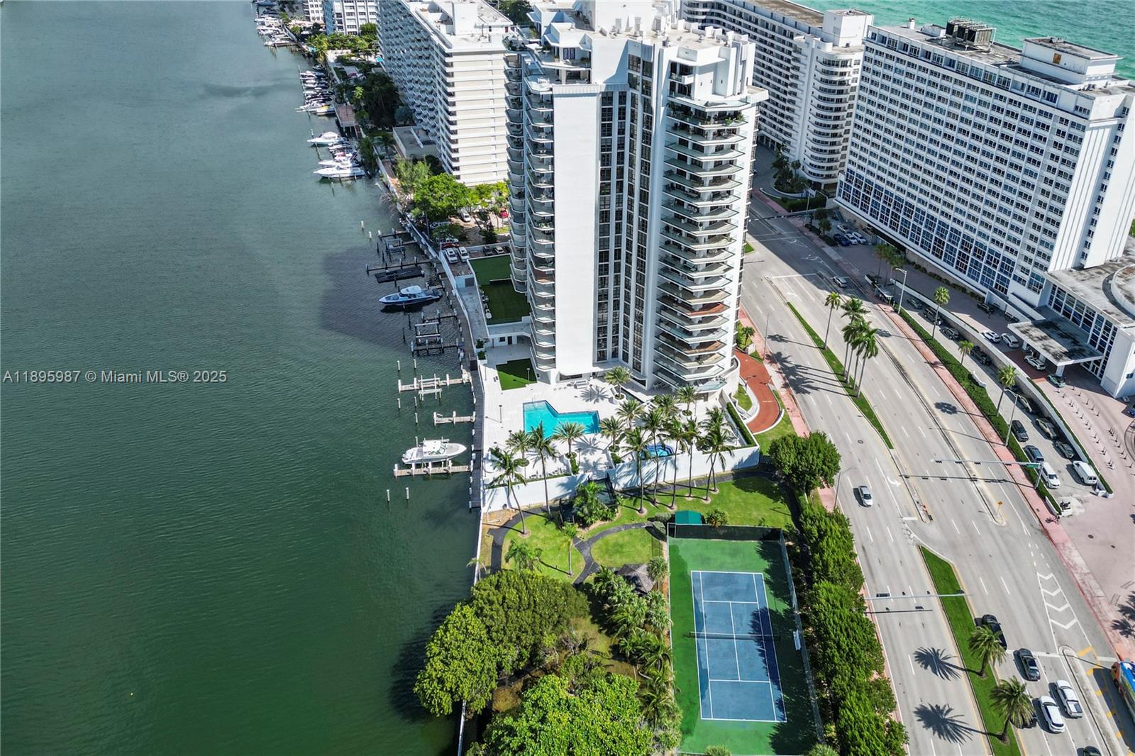 5500 Collins Ave # 1104